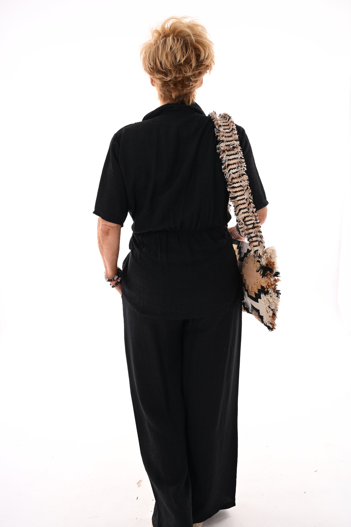Tweedelig set doorknoop blouse met ceintuur zwart