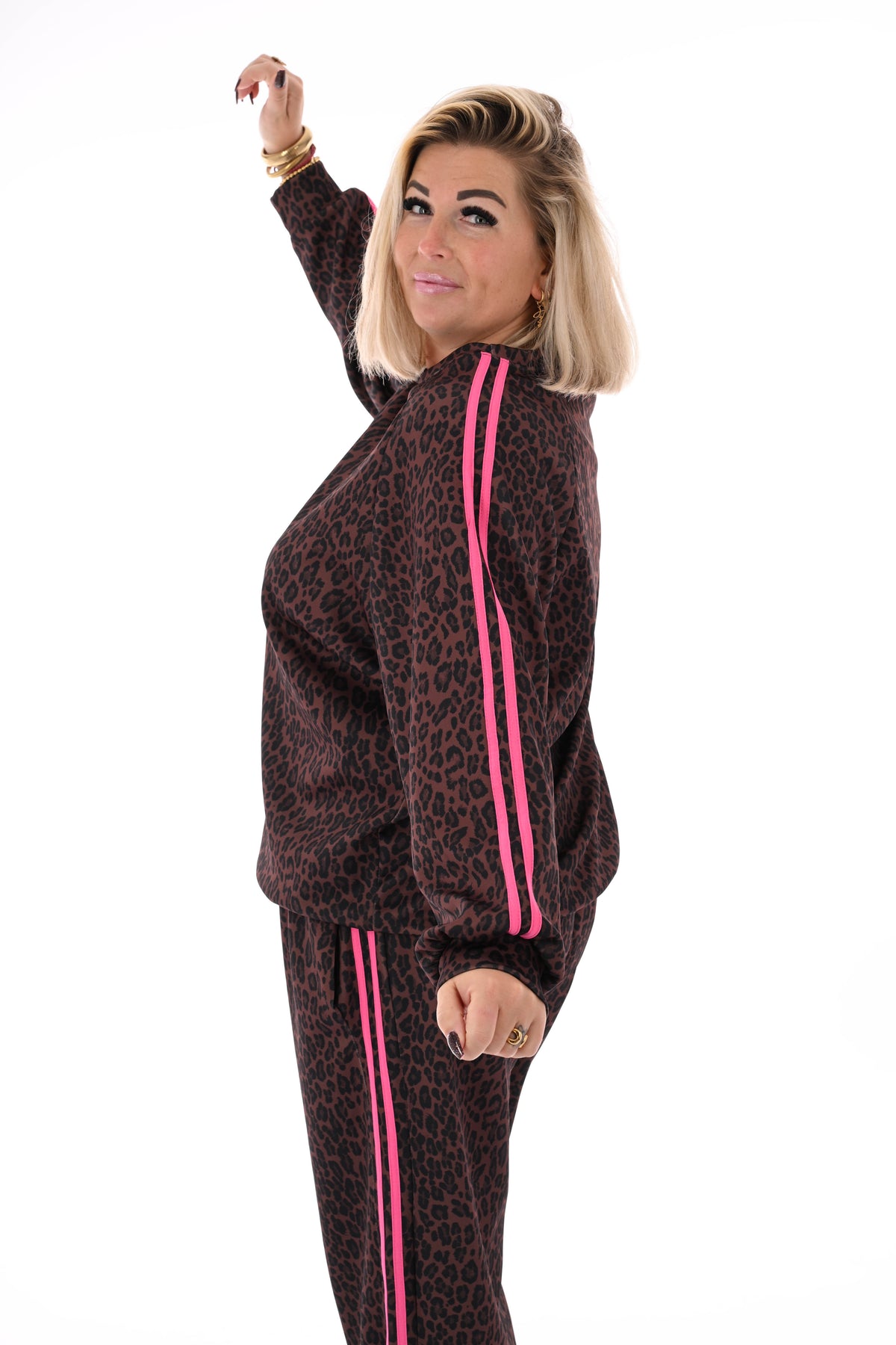 Tweedelig  joggingset panterprint met bies felroze