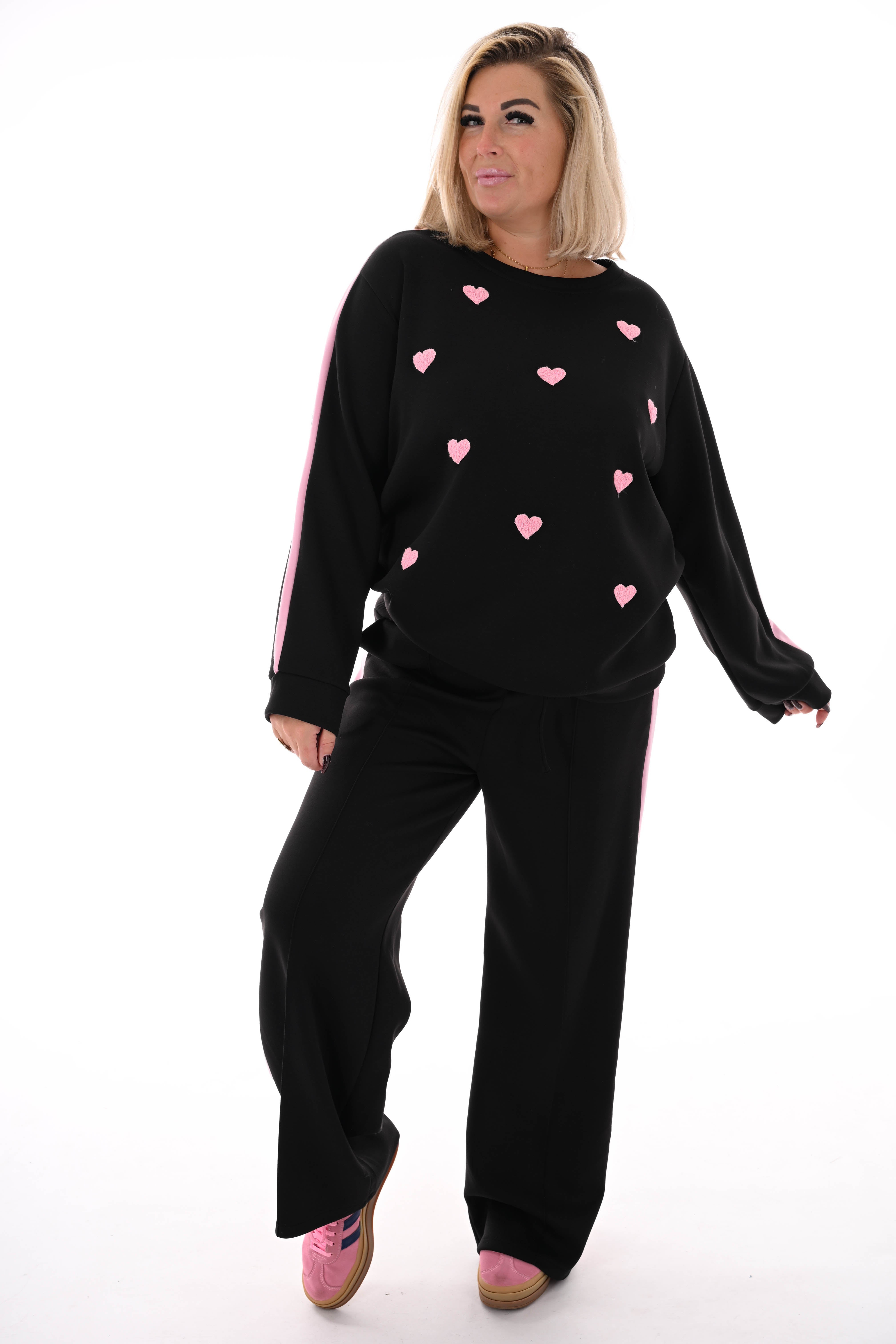 Tweedelig joggingspak met hartjes zwart