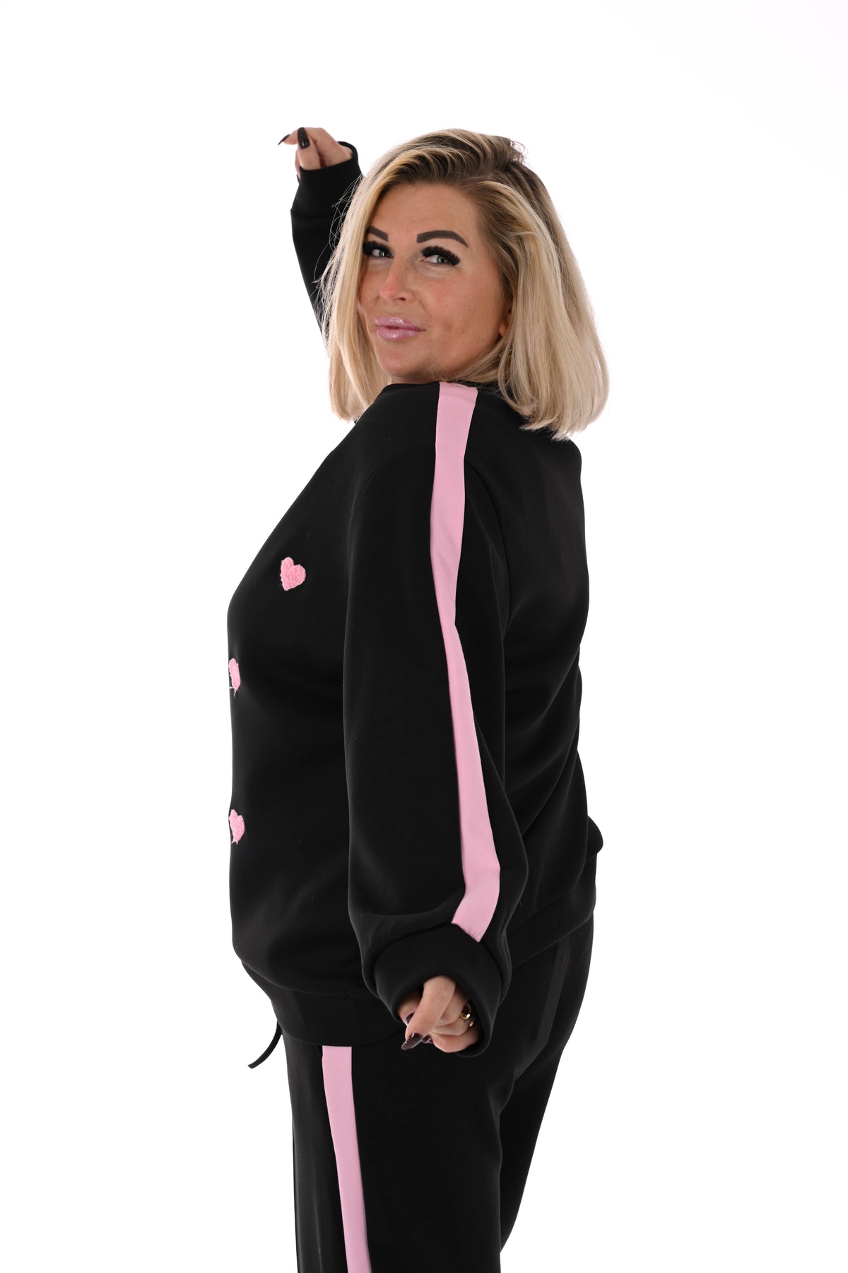 Tweedelig joggingspak met hartjes zwart