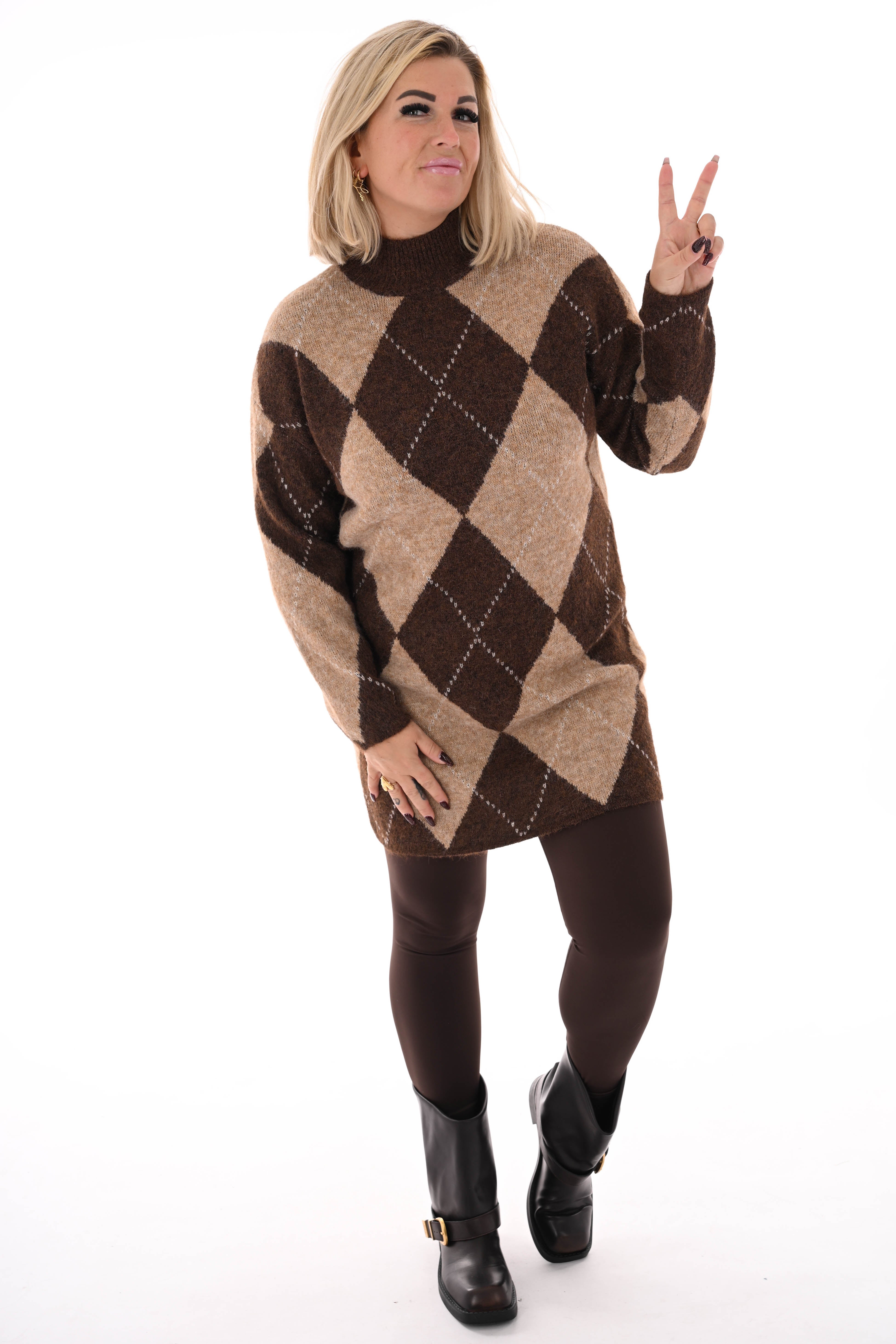 Gebreide jurk patroon beige