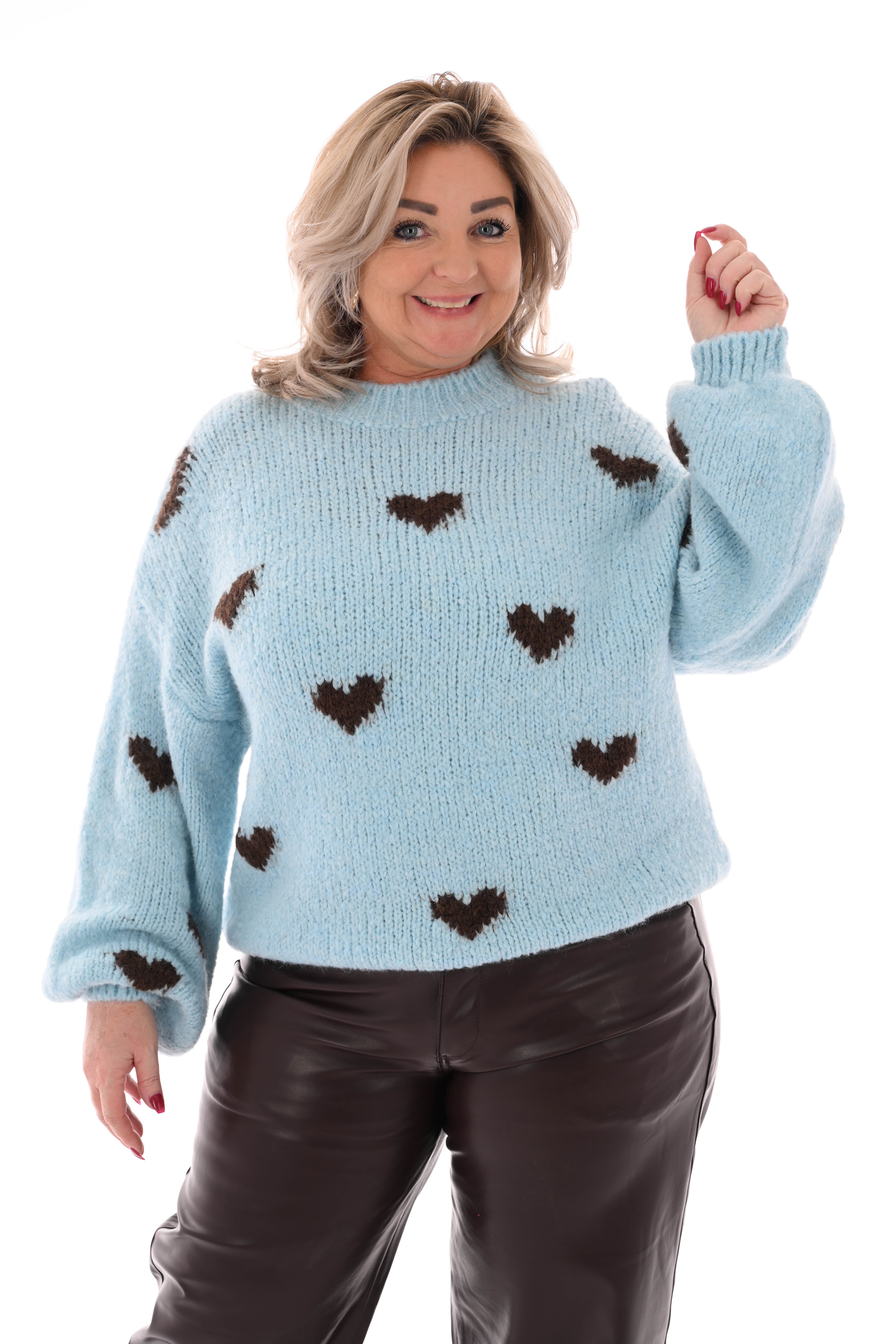 Gebreide trui kleine hartjes lichtblauw