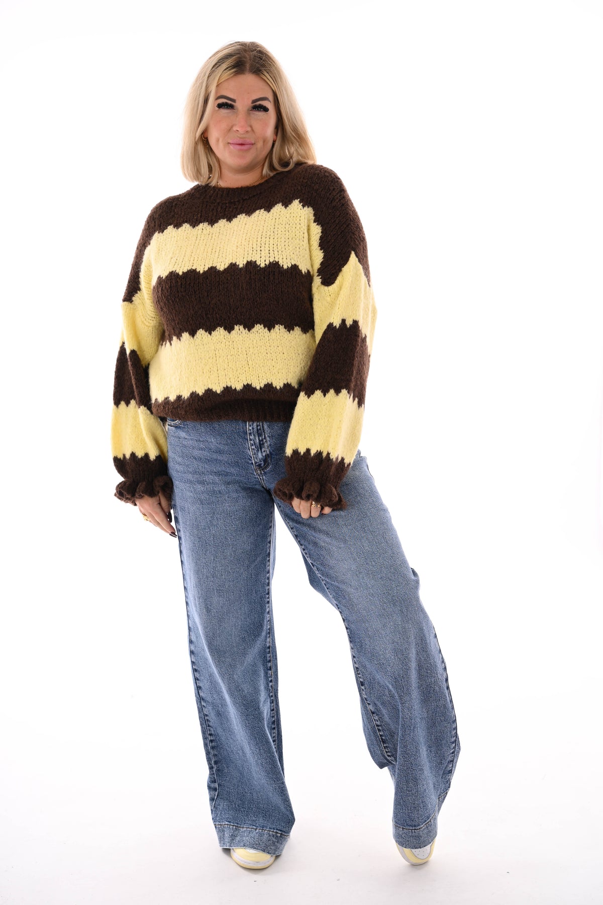 Gebreide trui brede golfstrepen donkerbruin/lichtgeel