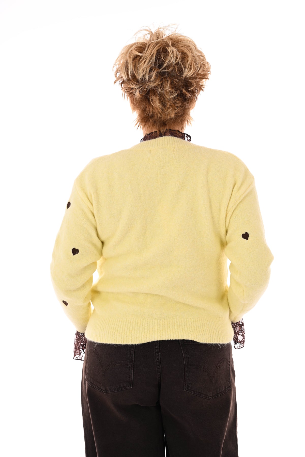 Fijn gebreid vest met hartjes geel