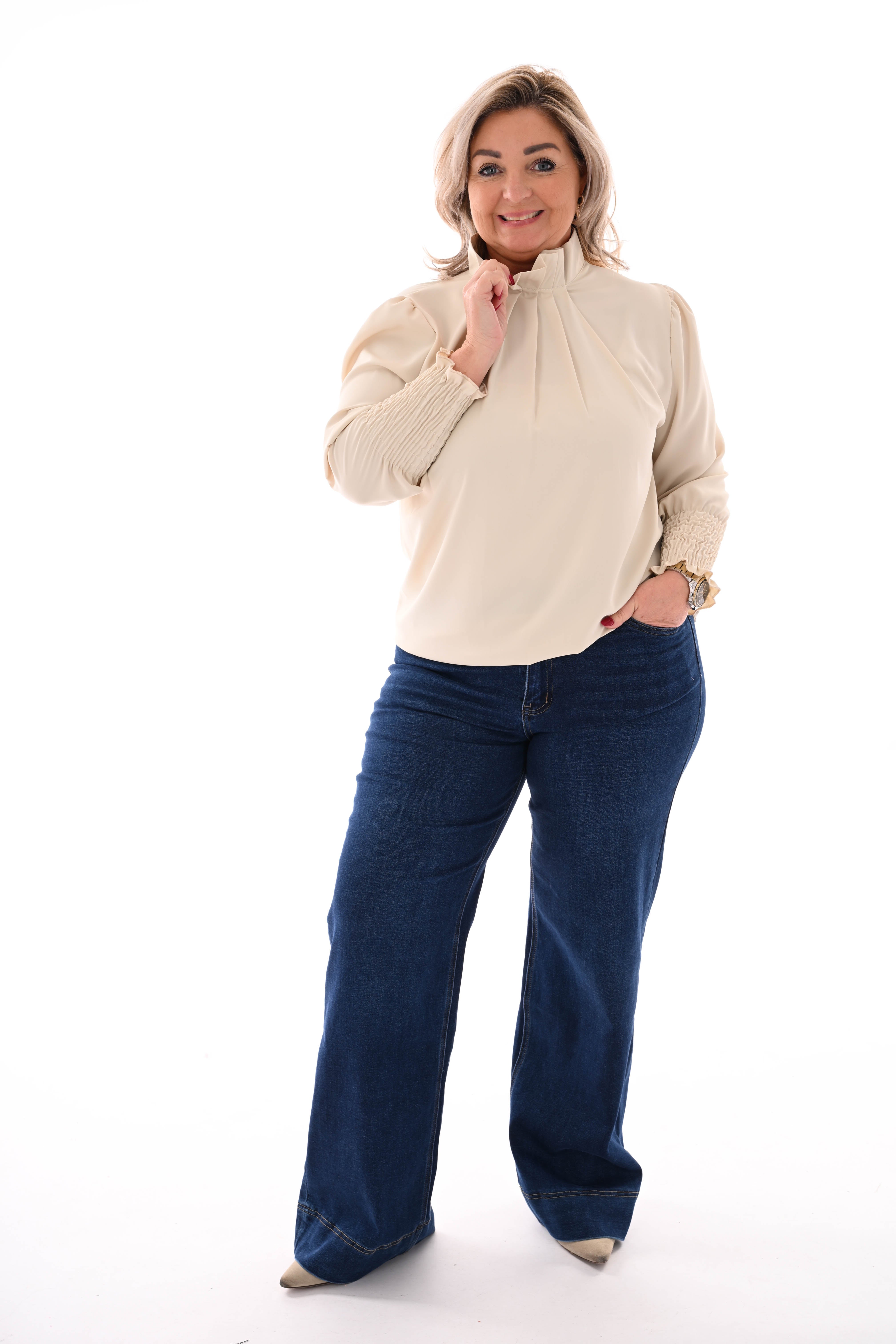 Blouse turtle neck smock mouwen beige