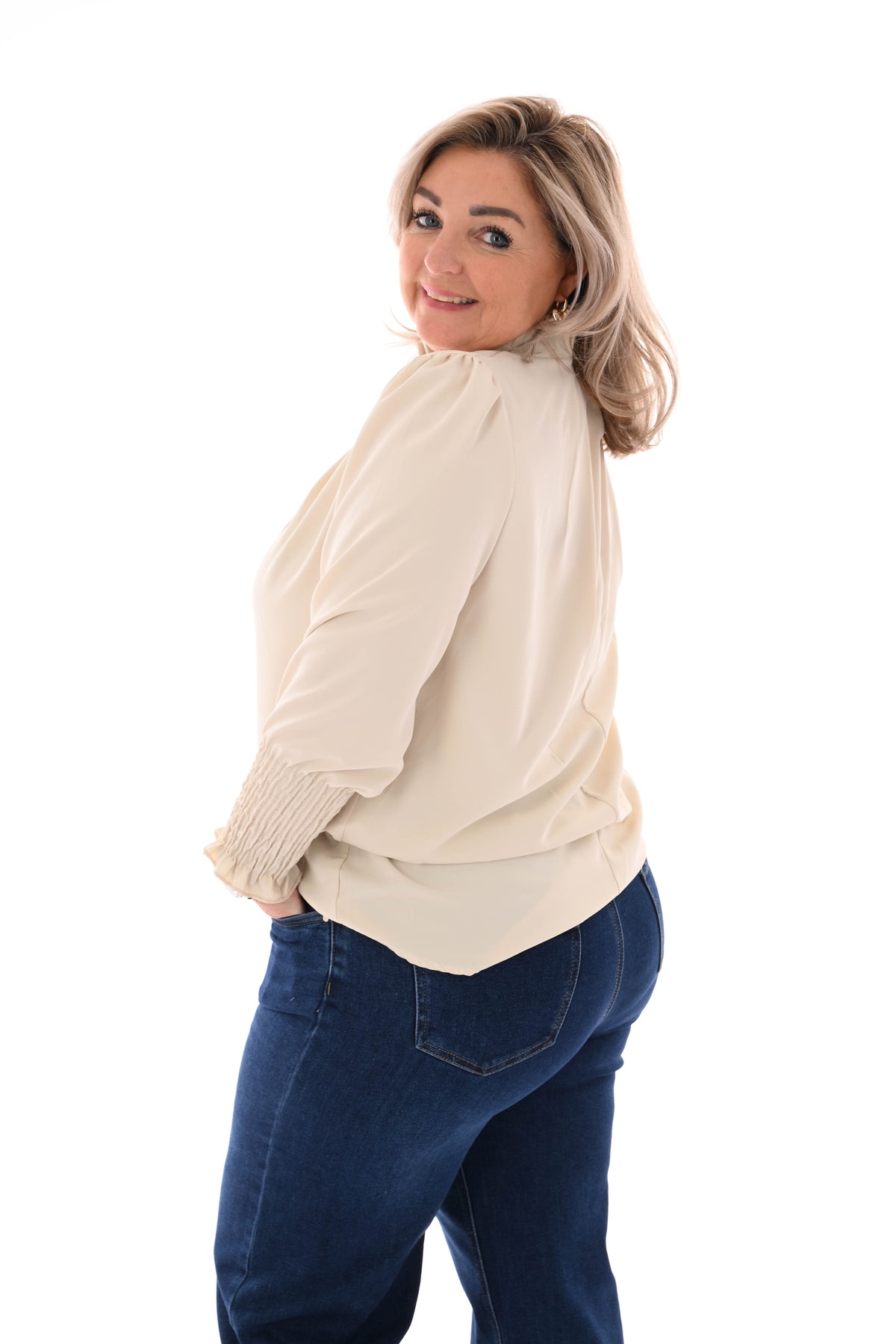 Blouse turtle neck smock mouwen beige