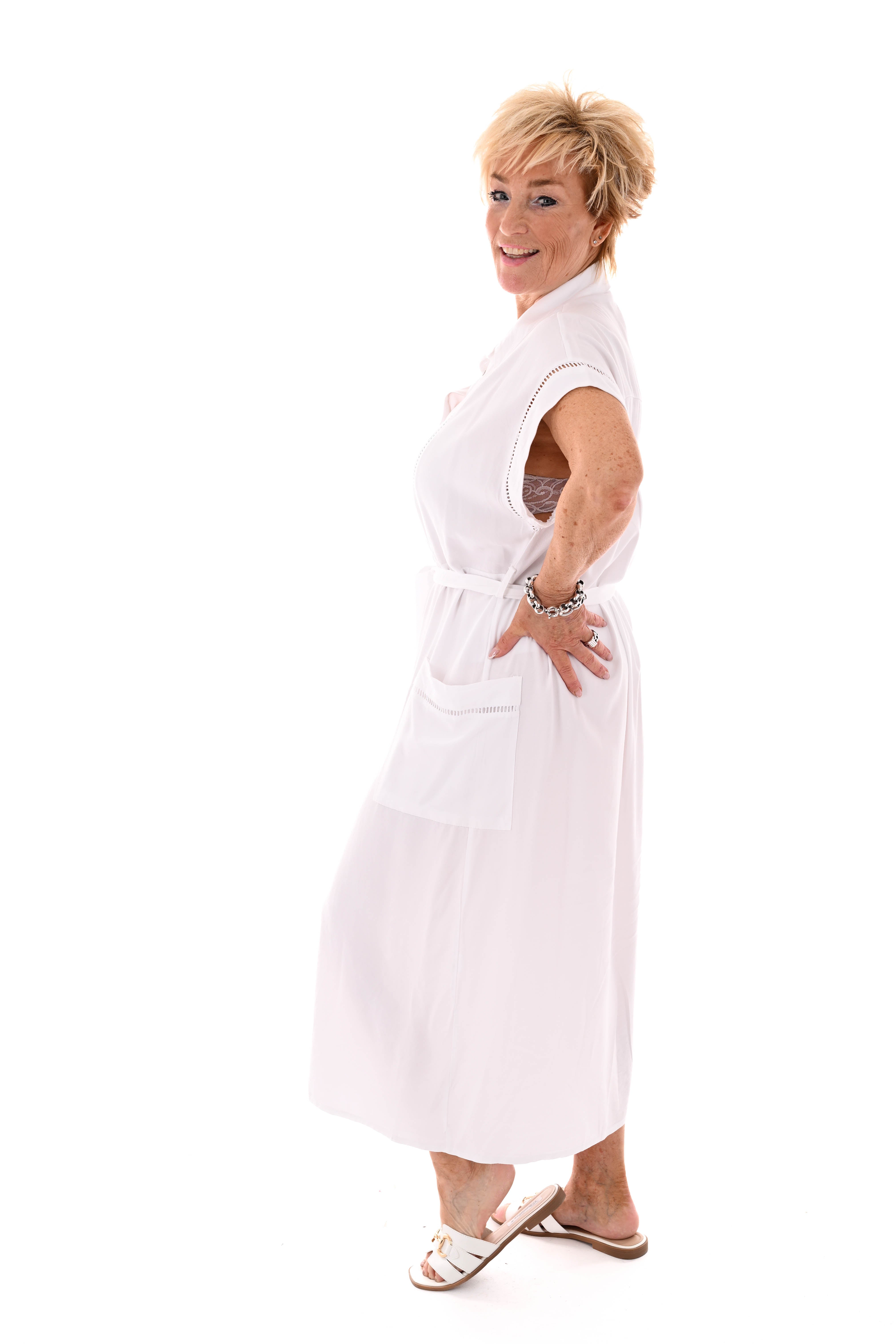 Jurk doorknoop met ceintuur roomwit