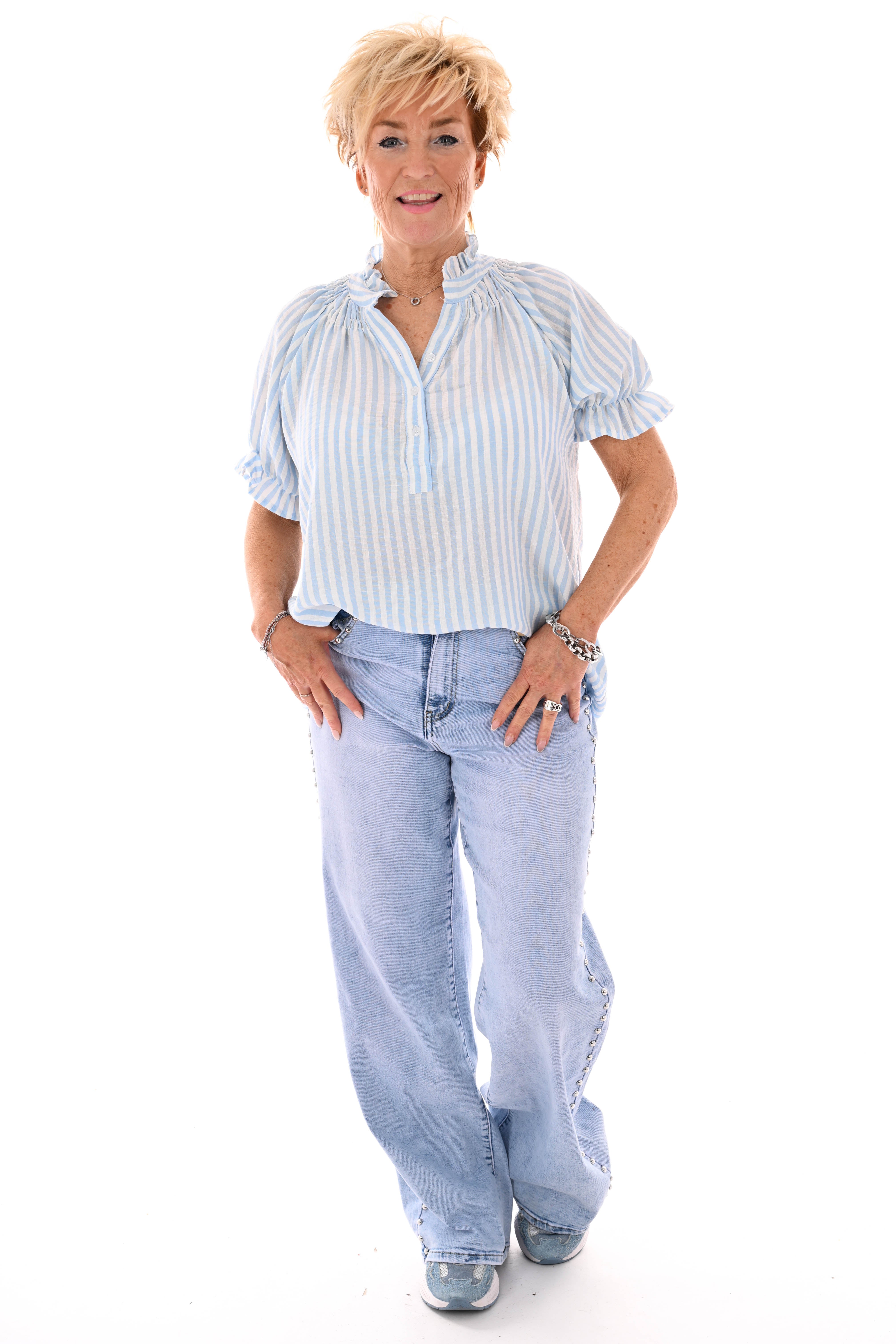 Top v-hals roezel korte mouwen strepen lichtblauw