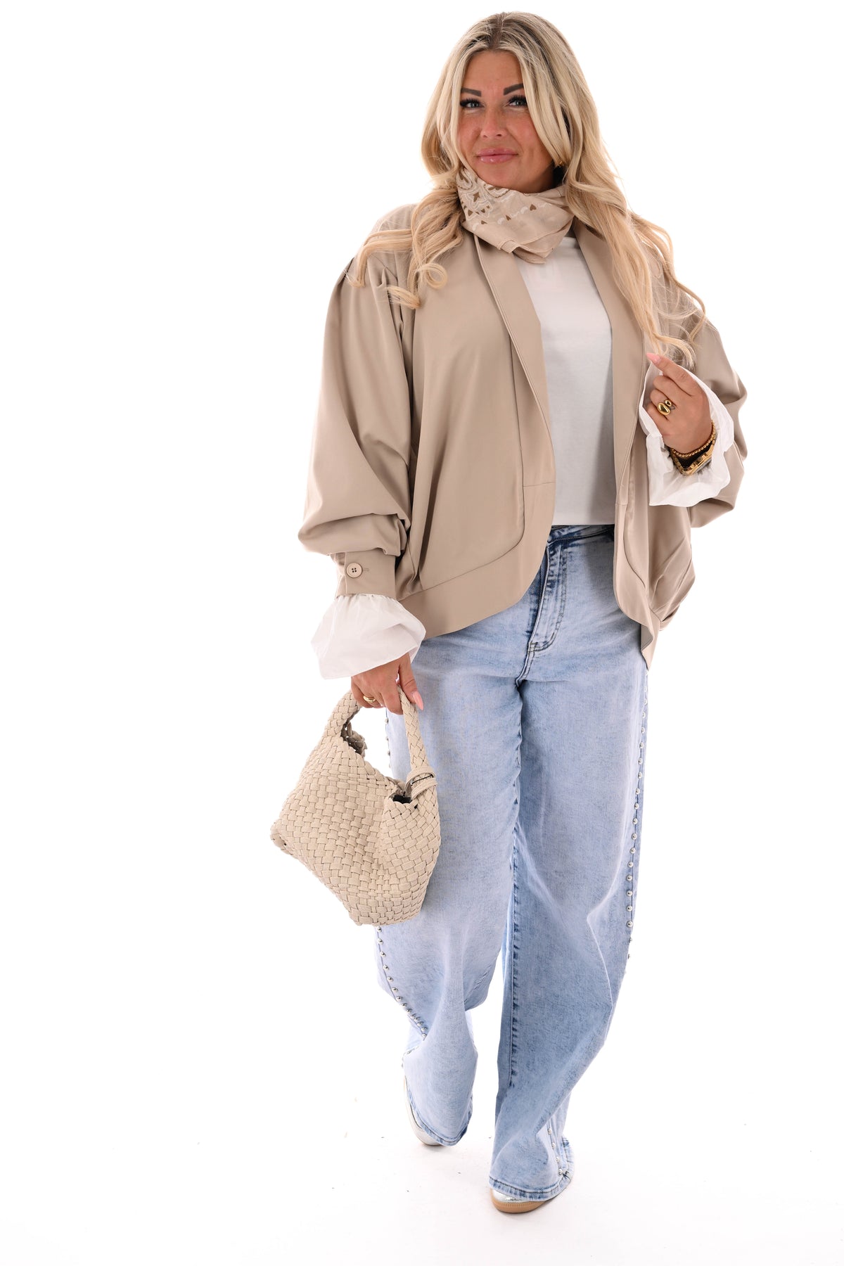 Oversized jasje pofmouwen beige