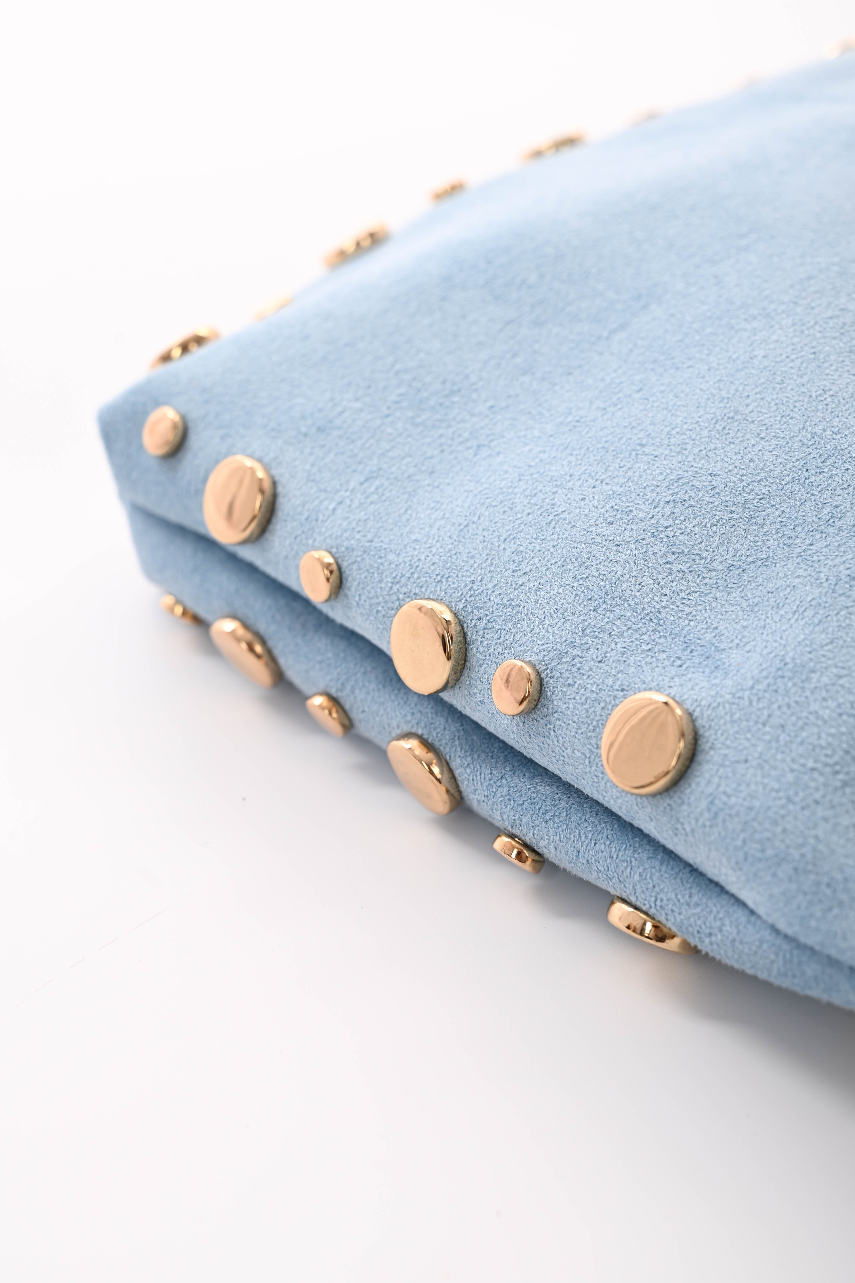 Kleine handtas suedelook studs lichtblauw