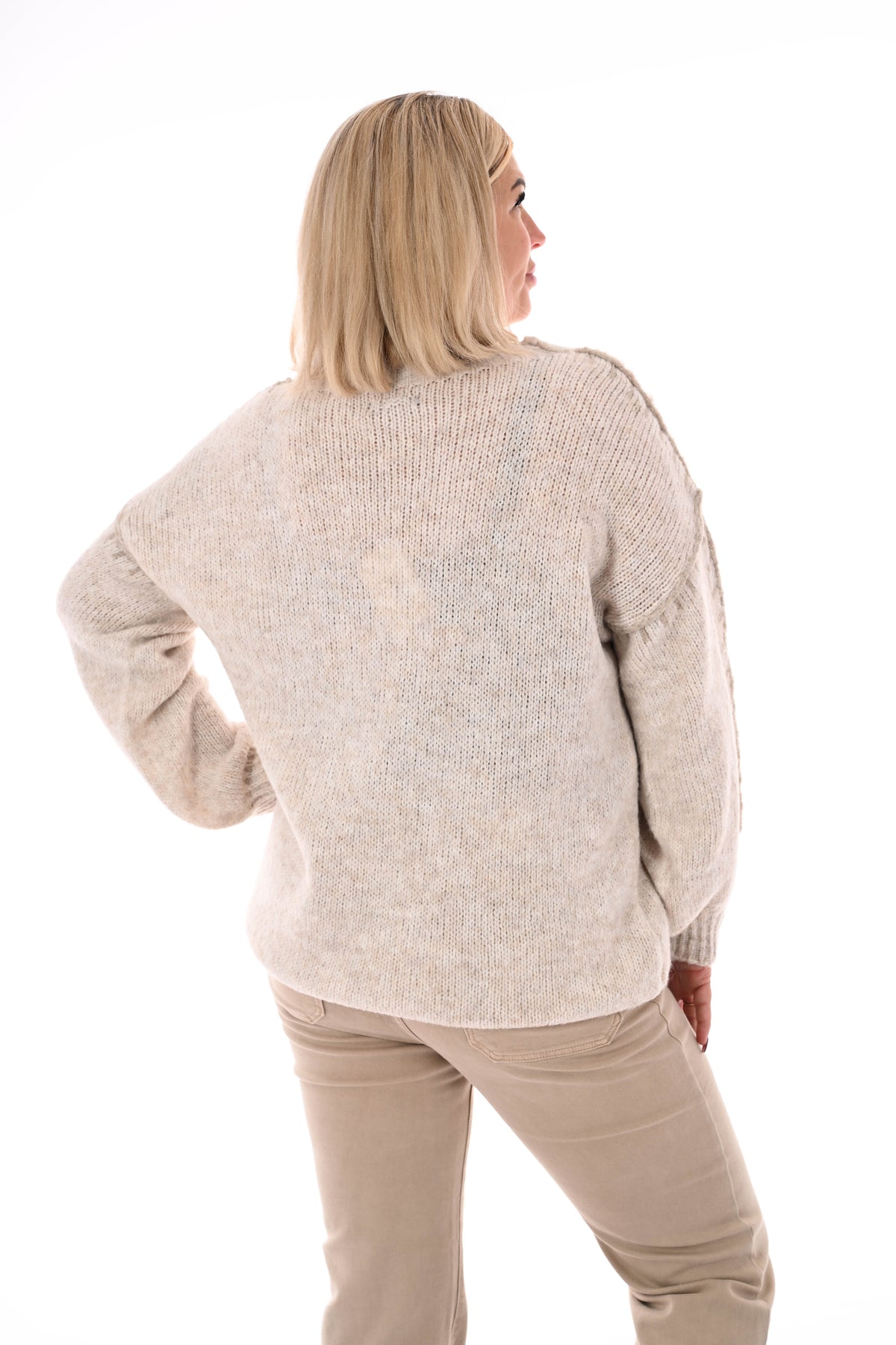 Gebreide trui met naaddetail beige
