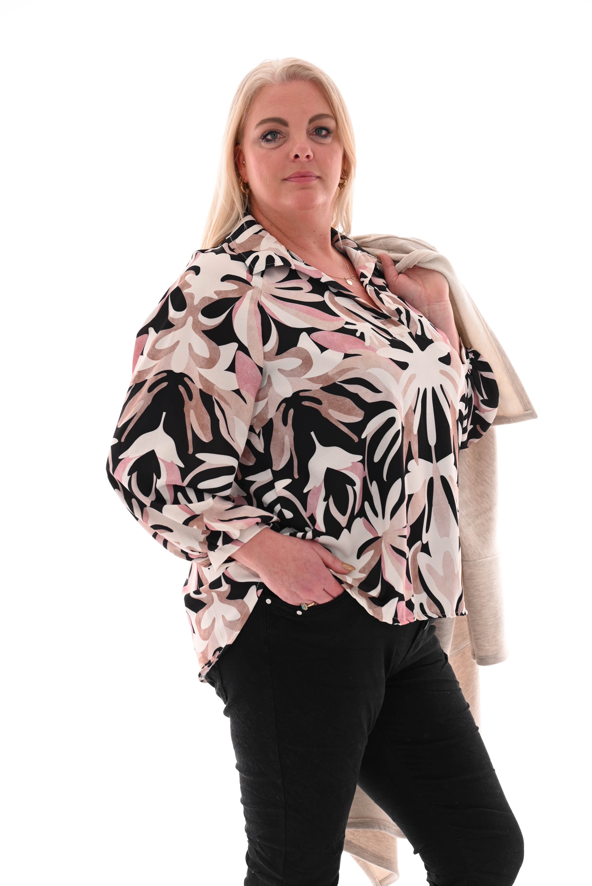 Blouse multi v-hals bladeren zwart