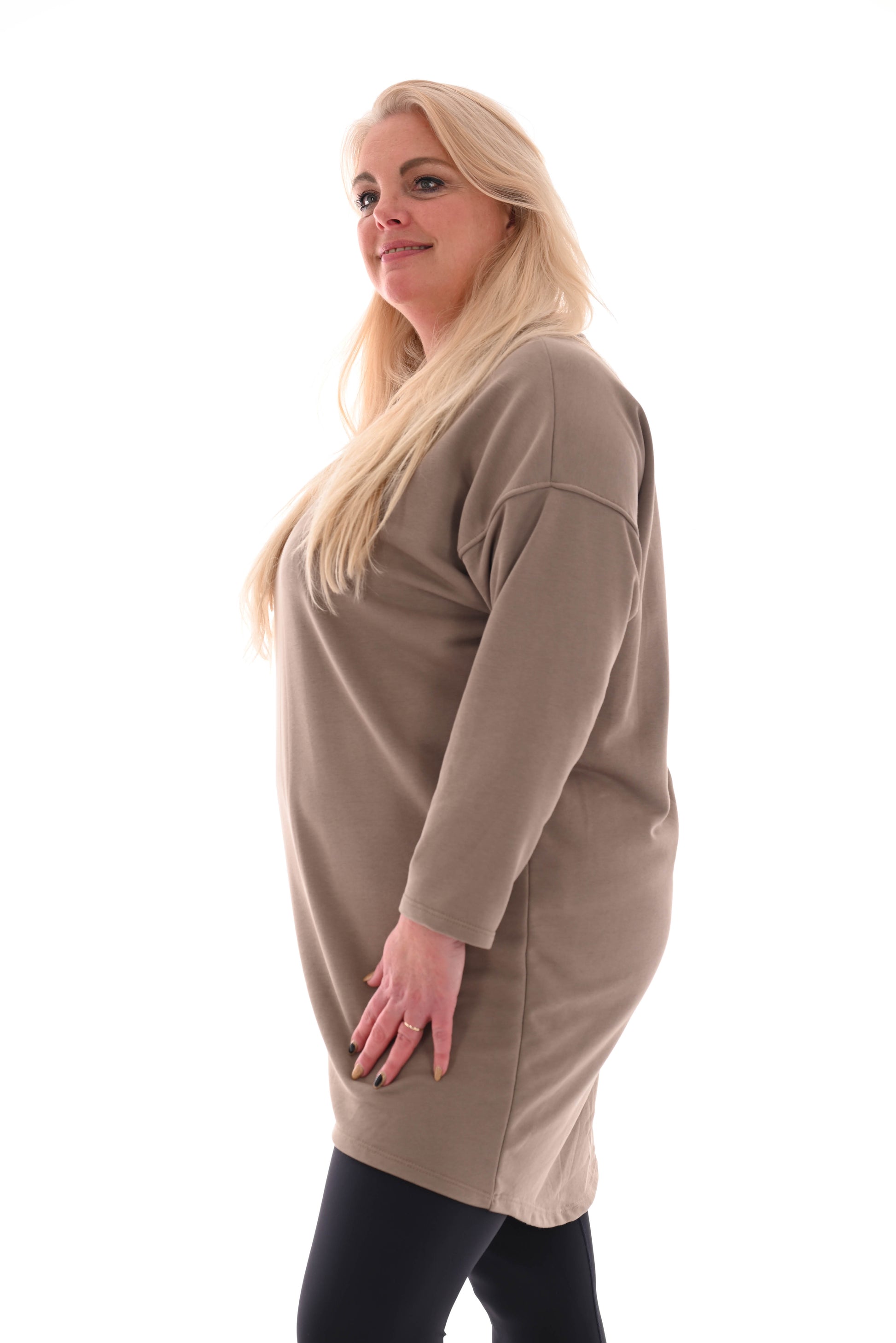 Sweater dress boothals taupe