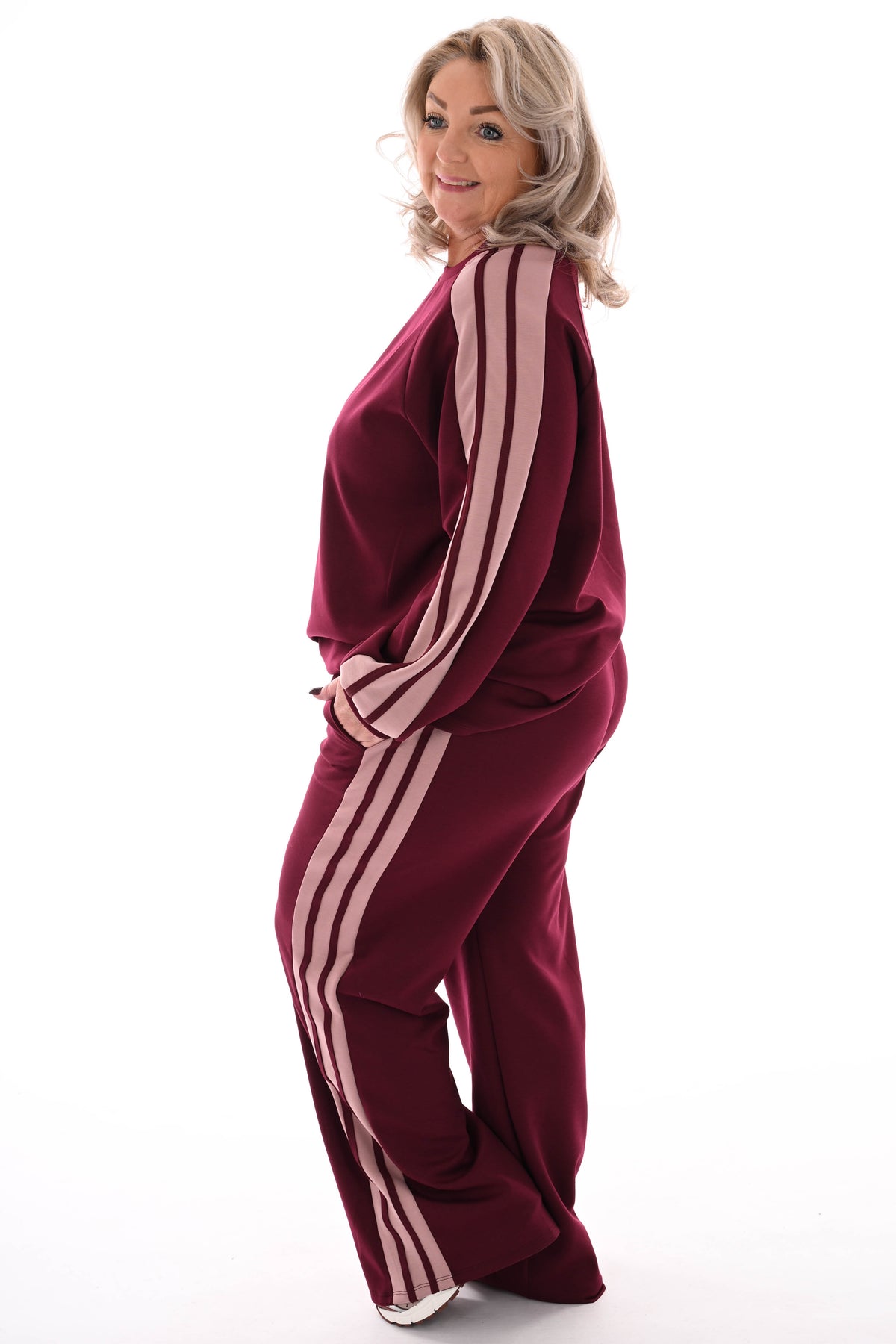 Tweedelig pak strepen bies bordeaux