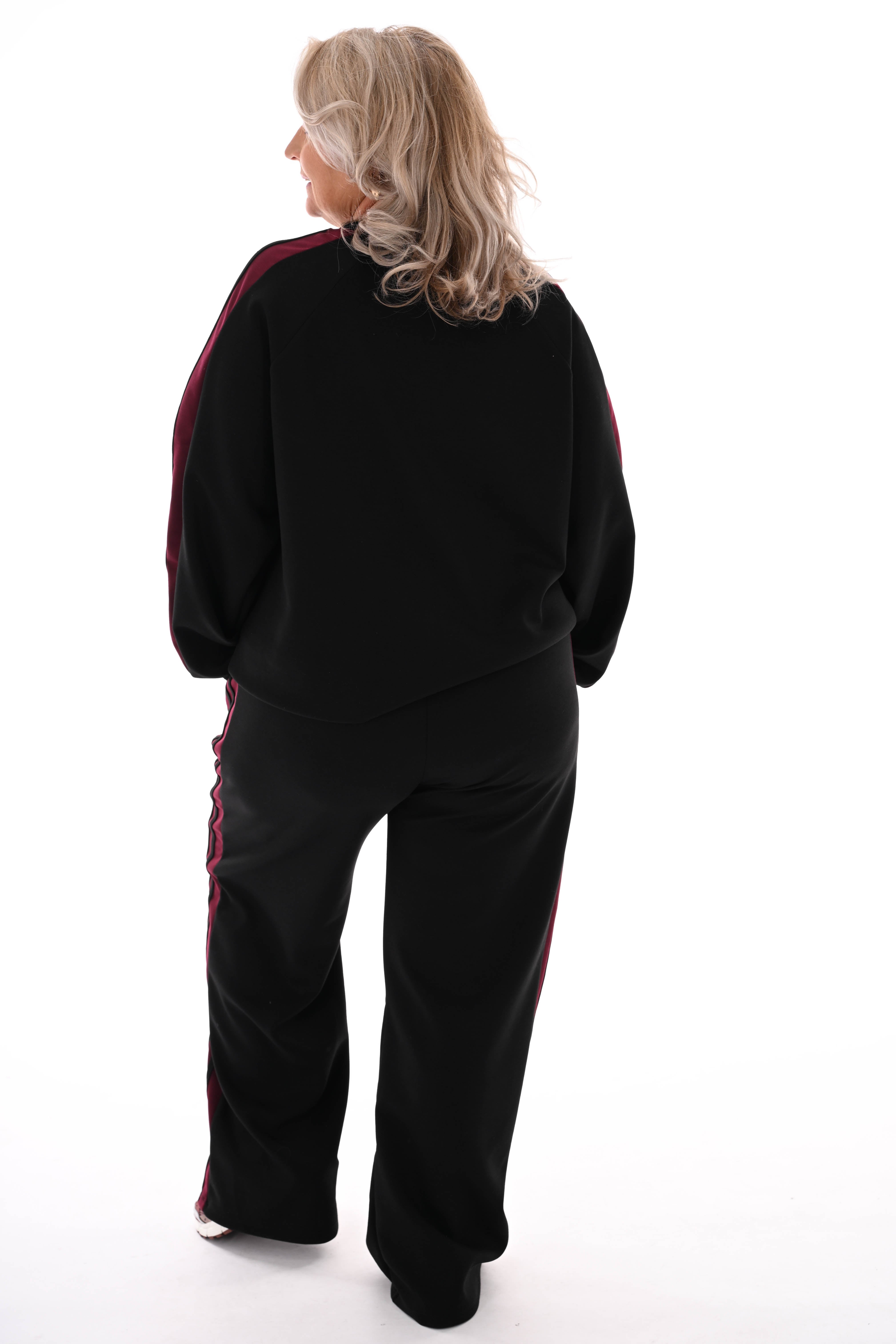 Tweedelig pak strepen bies zwart