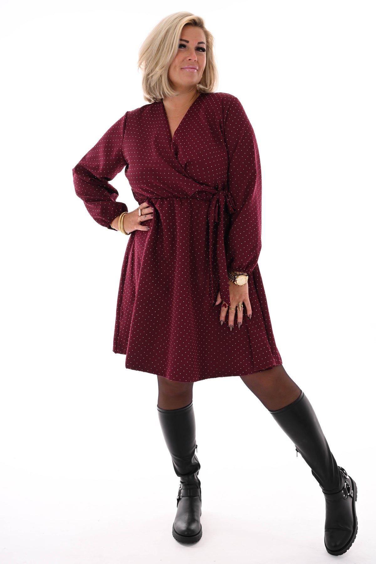 Korte jurk met strik en strass bordeaux