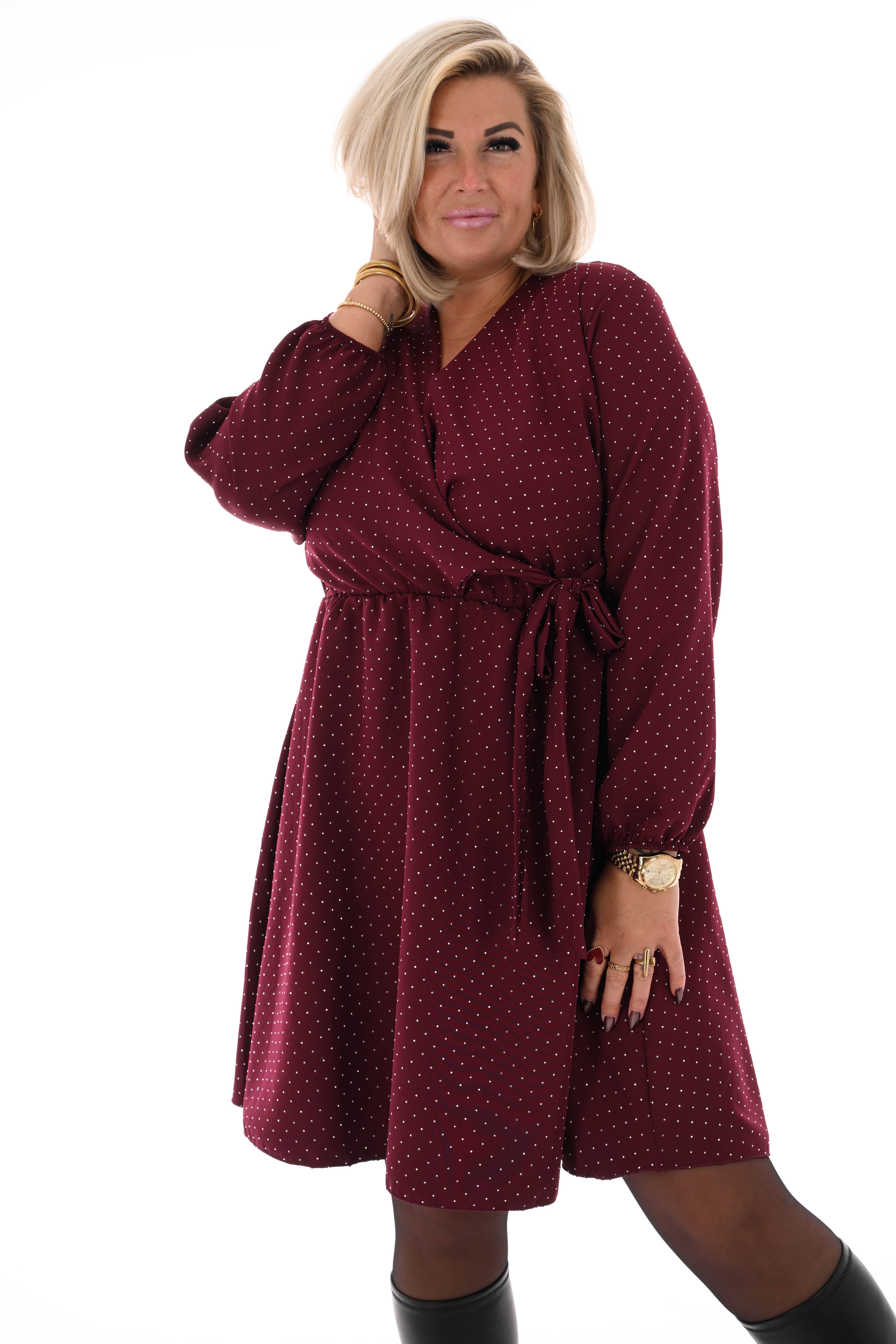Korte jurk met strik en strass bordeaux