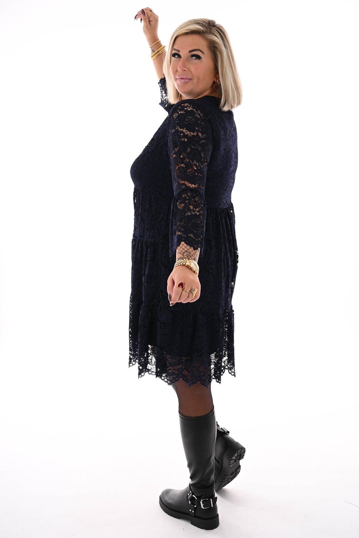 Korte kanten jurk met v-hals marineblauw