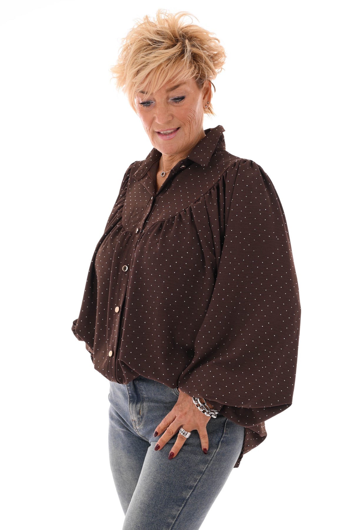 Blouse met strass plooienhals bruin