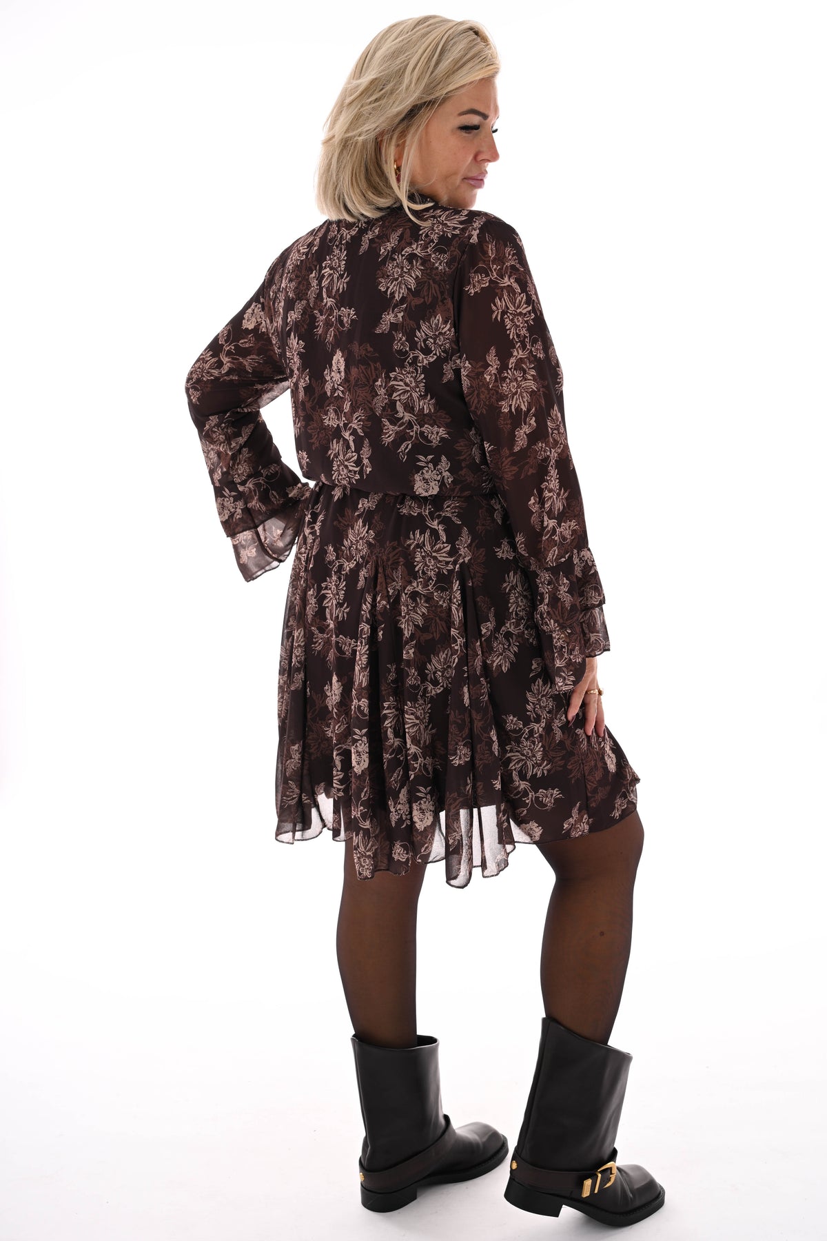 Korte jurk met trompetmouwen bloemenprint bruin