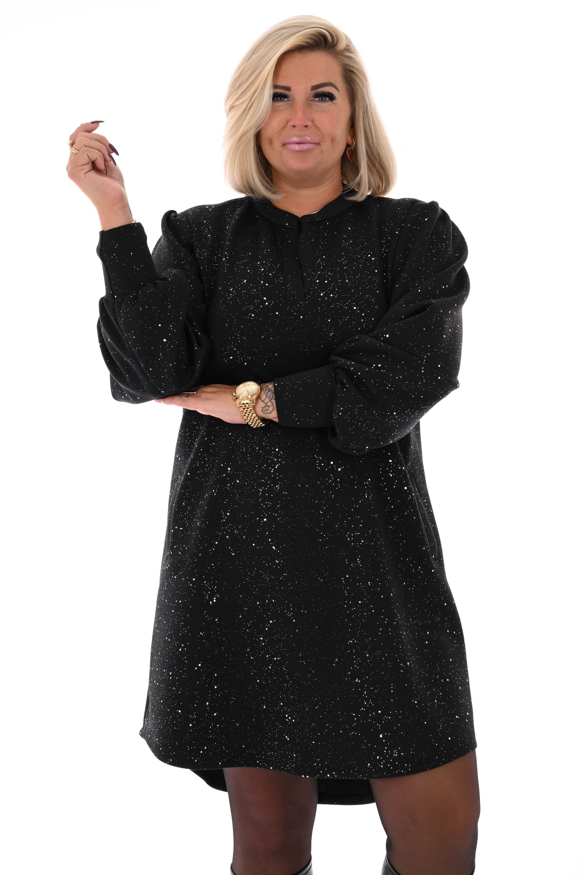 Jurk v-hals en pofmouwen glitter zwart