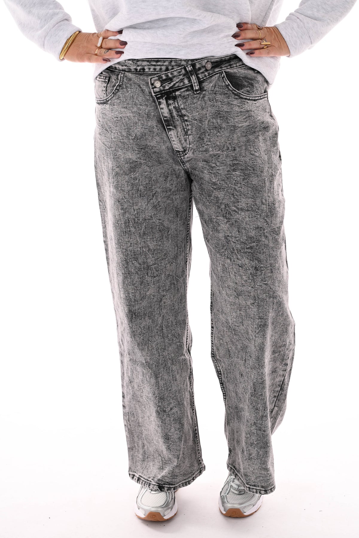 BB.S jeans wide leg schuine knoop grijs