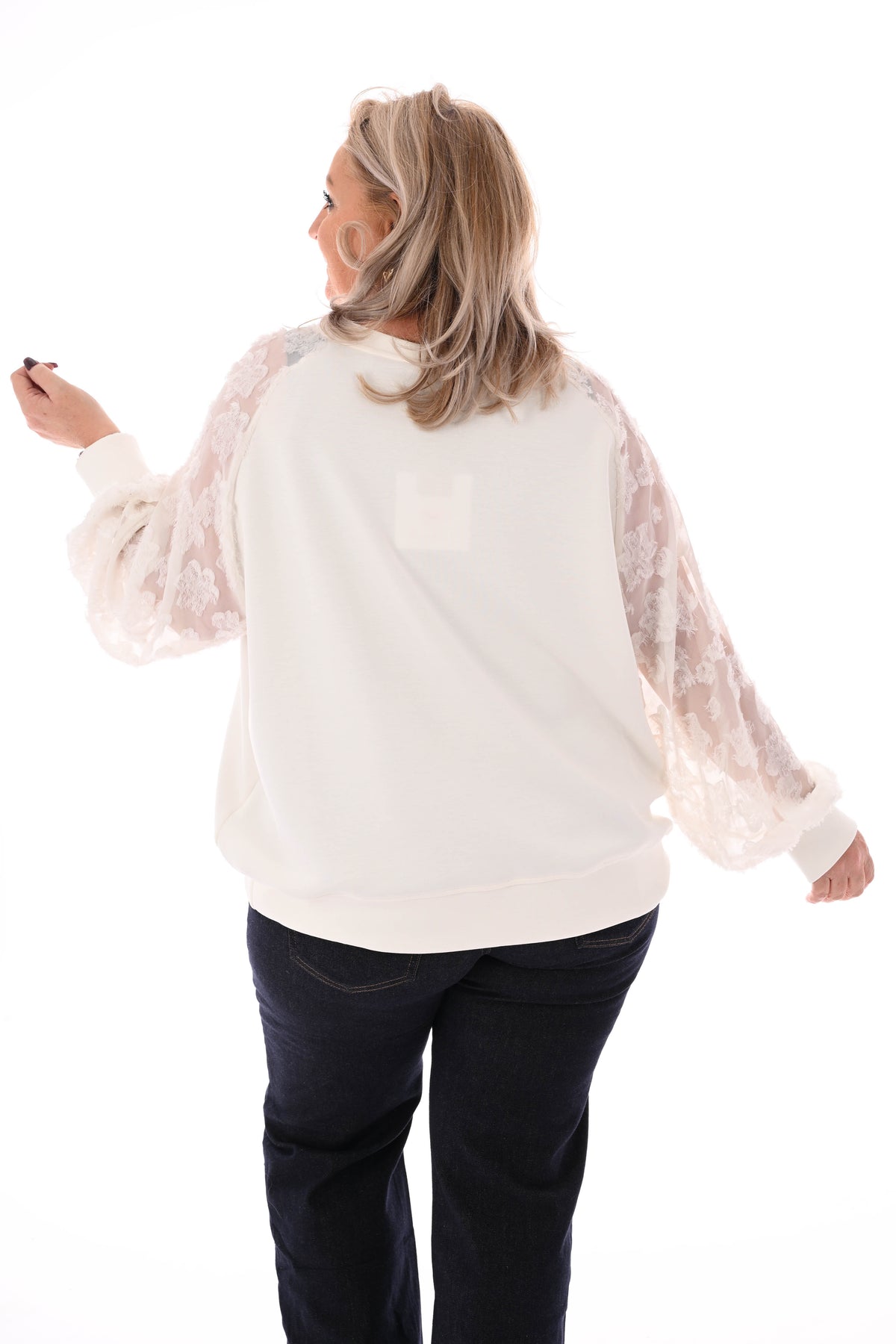 Sweater roezel bloemen mouwen roomwit