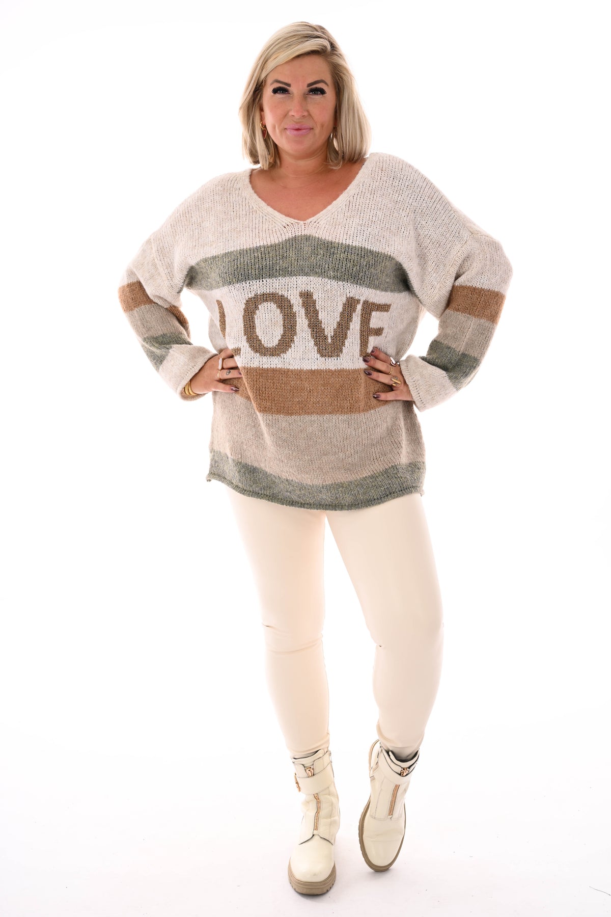 Gebreide trui love beige/camel