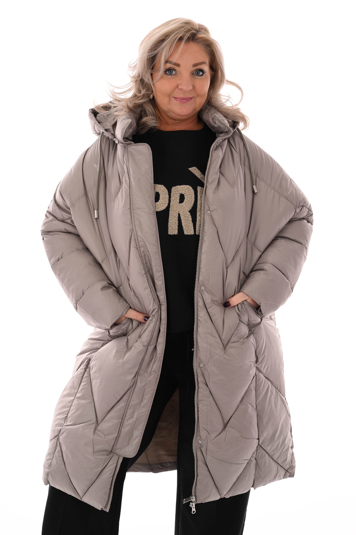 Half lange jas met capuchon taupe