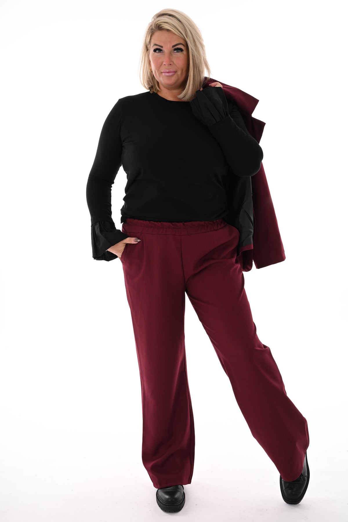 Basic shirt trompetmouwen uni zwart