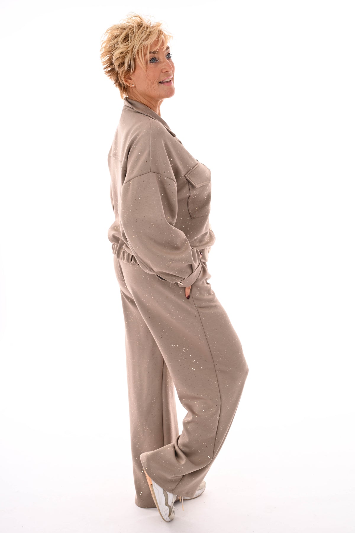 Tweedelig pak blouse met borstzakken en knopen glitters beige