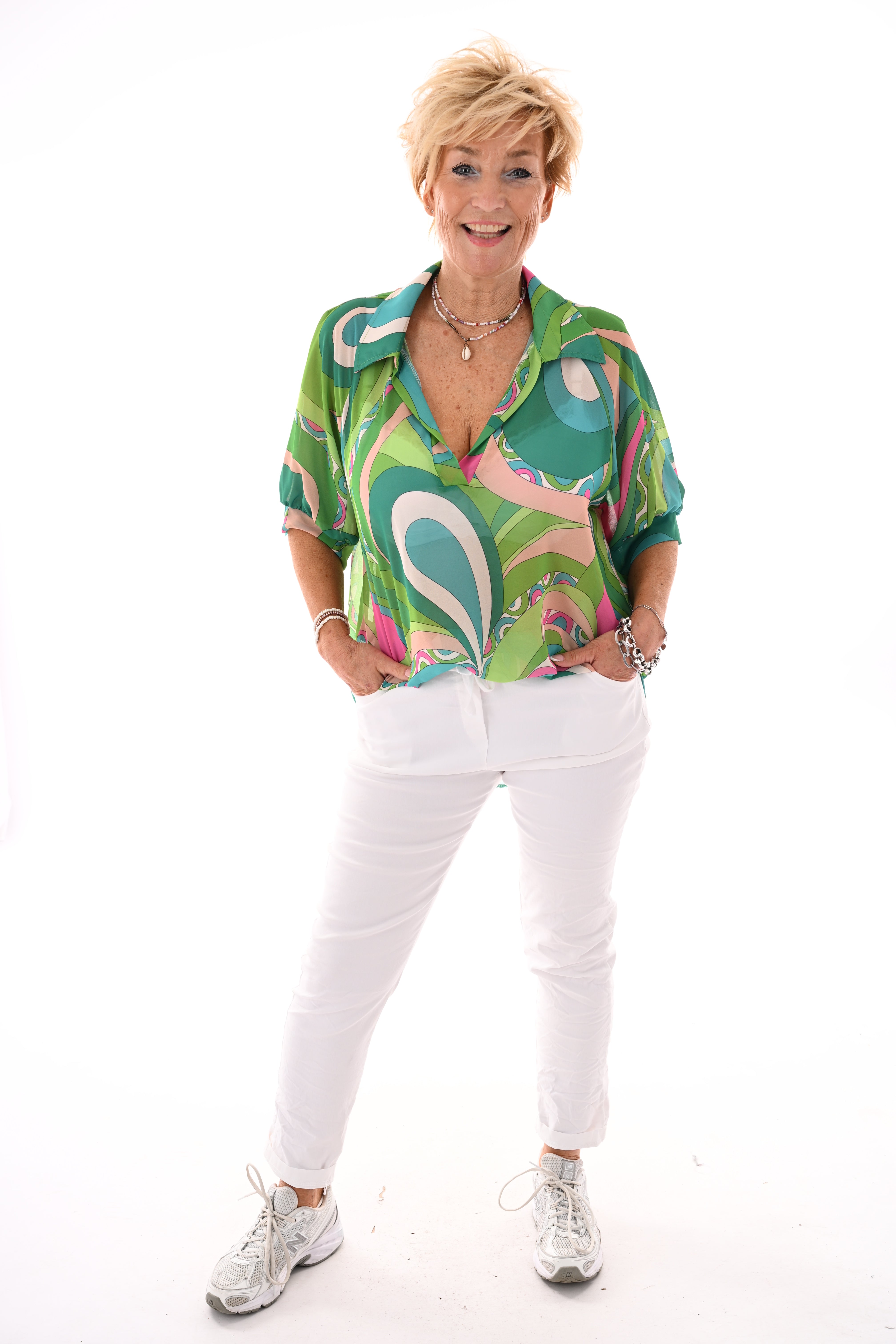 Blouse v-hals korte pofmouwen print abstract groen