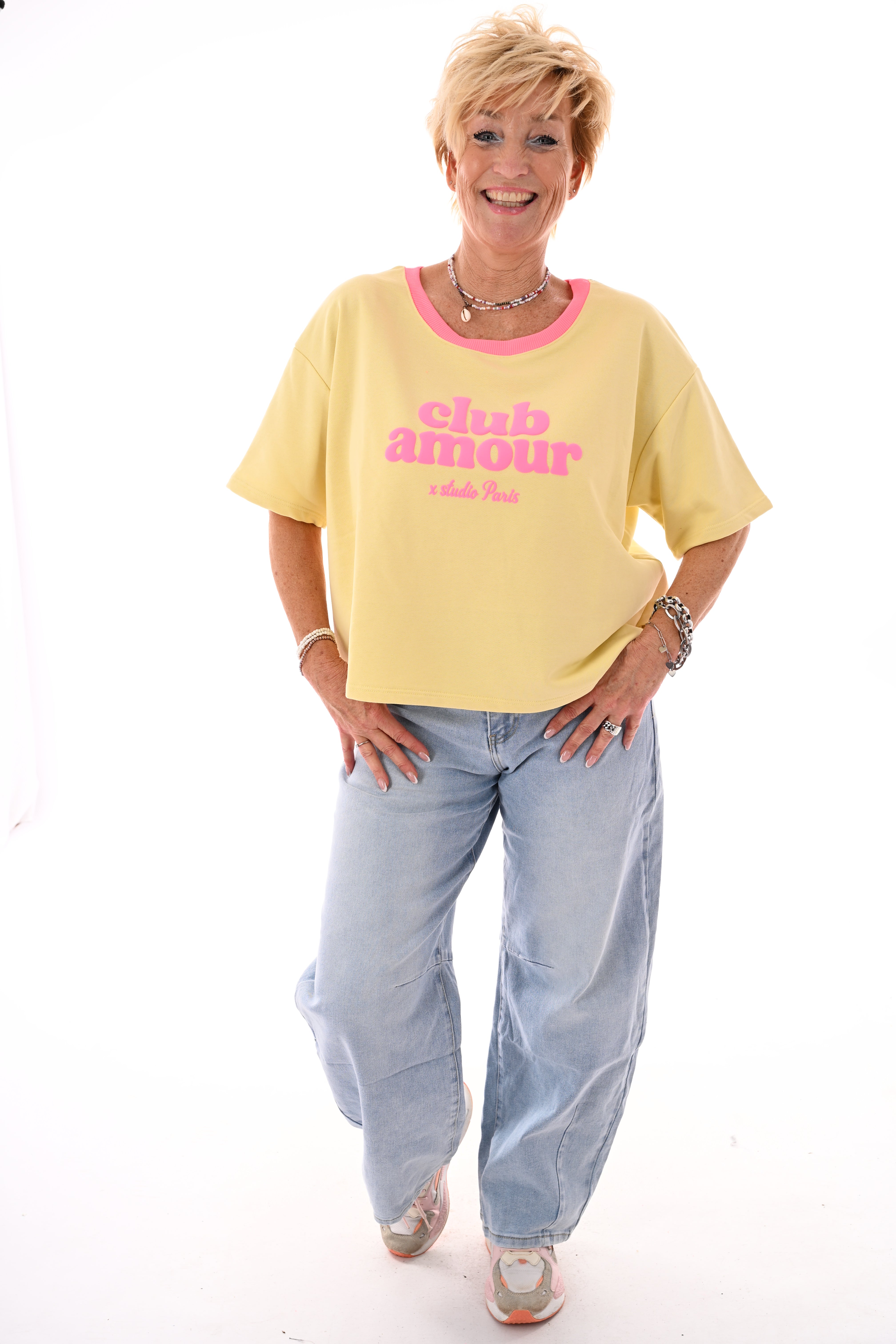 Sweatshirt club amour lichtgeel