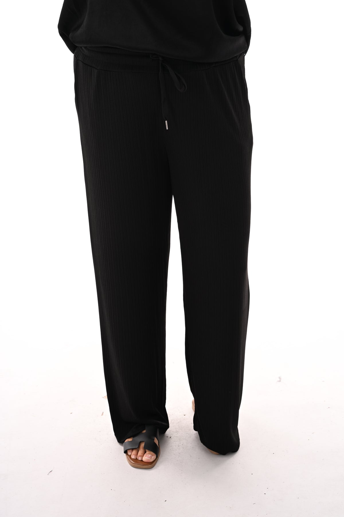 Broek smalle plooien zwart