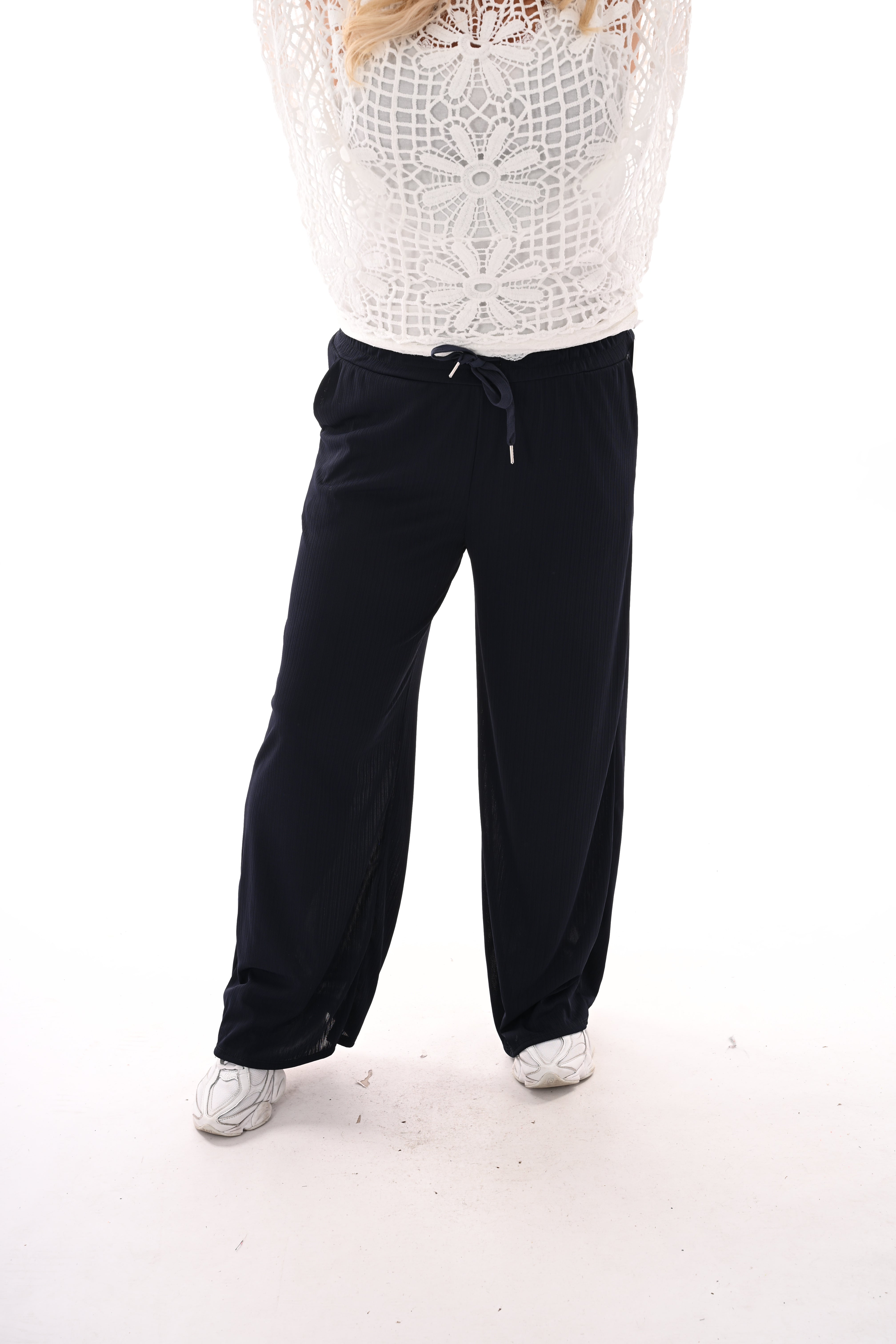 Broek smalle plooien marineblauw