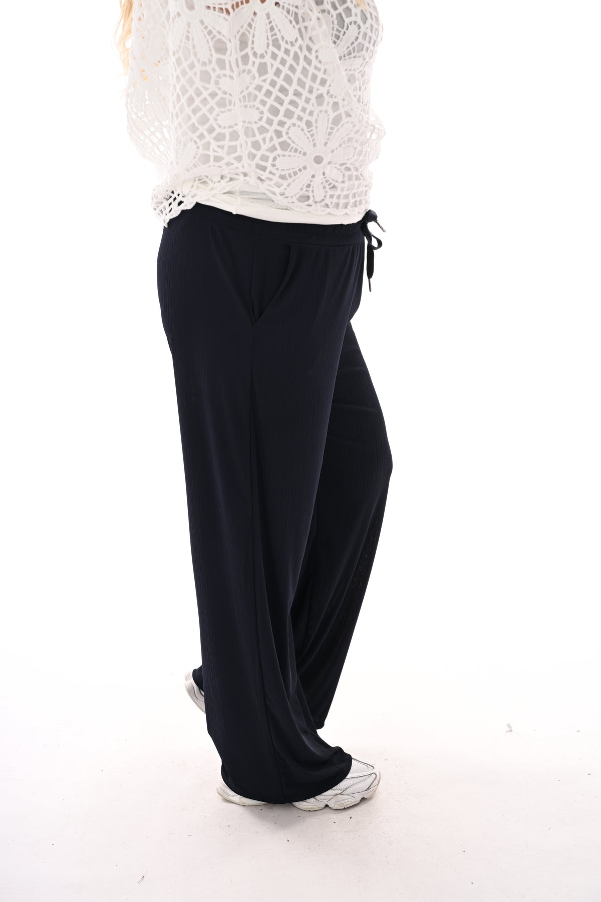 Broek smalle plooien marineblauw