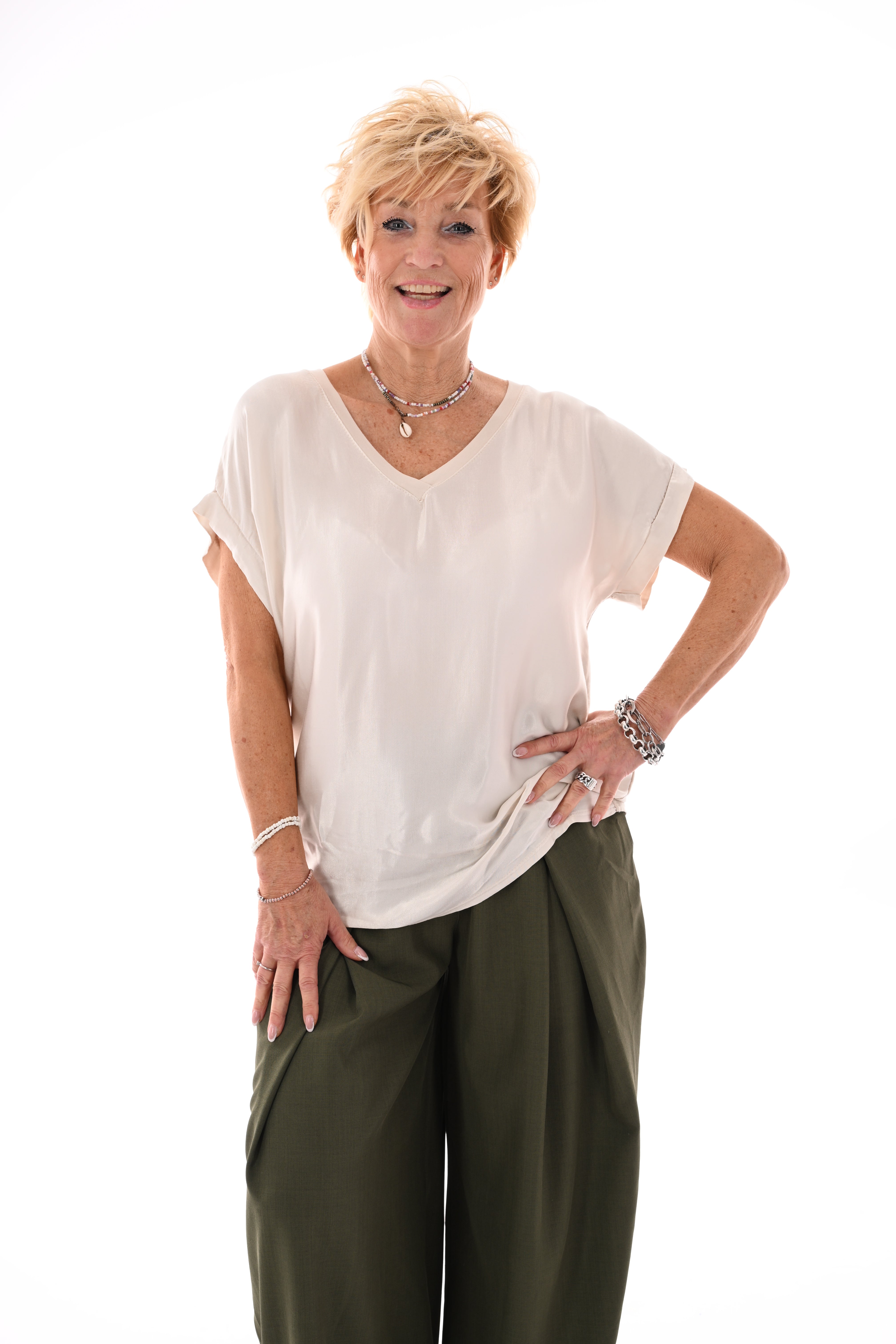 Top silky korte mouwen v-hals beige