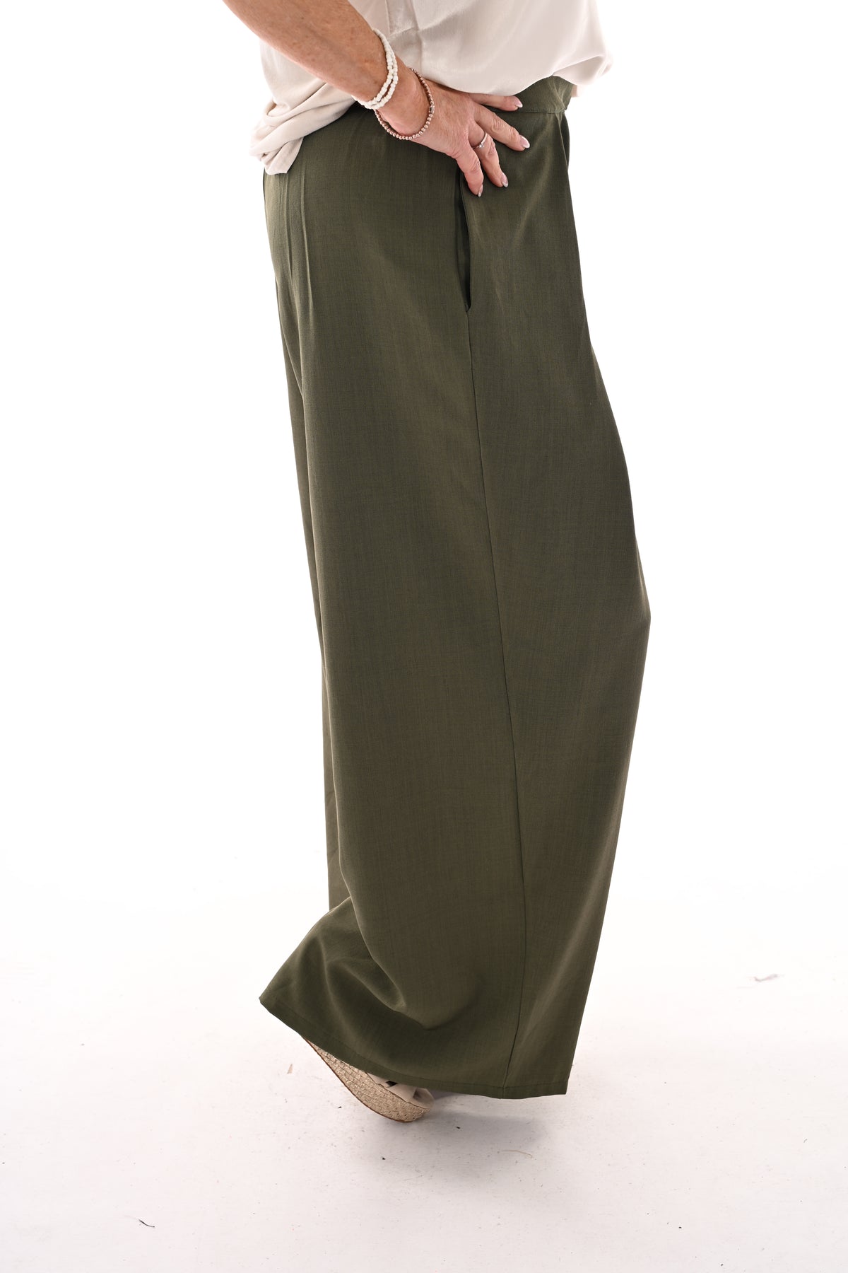 Pantalon broek met plooi band legergroen