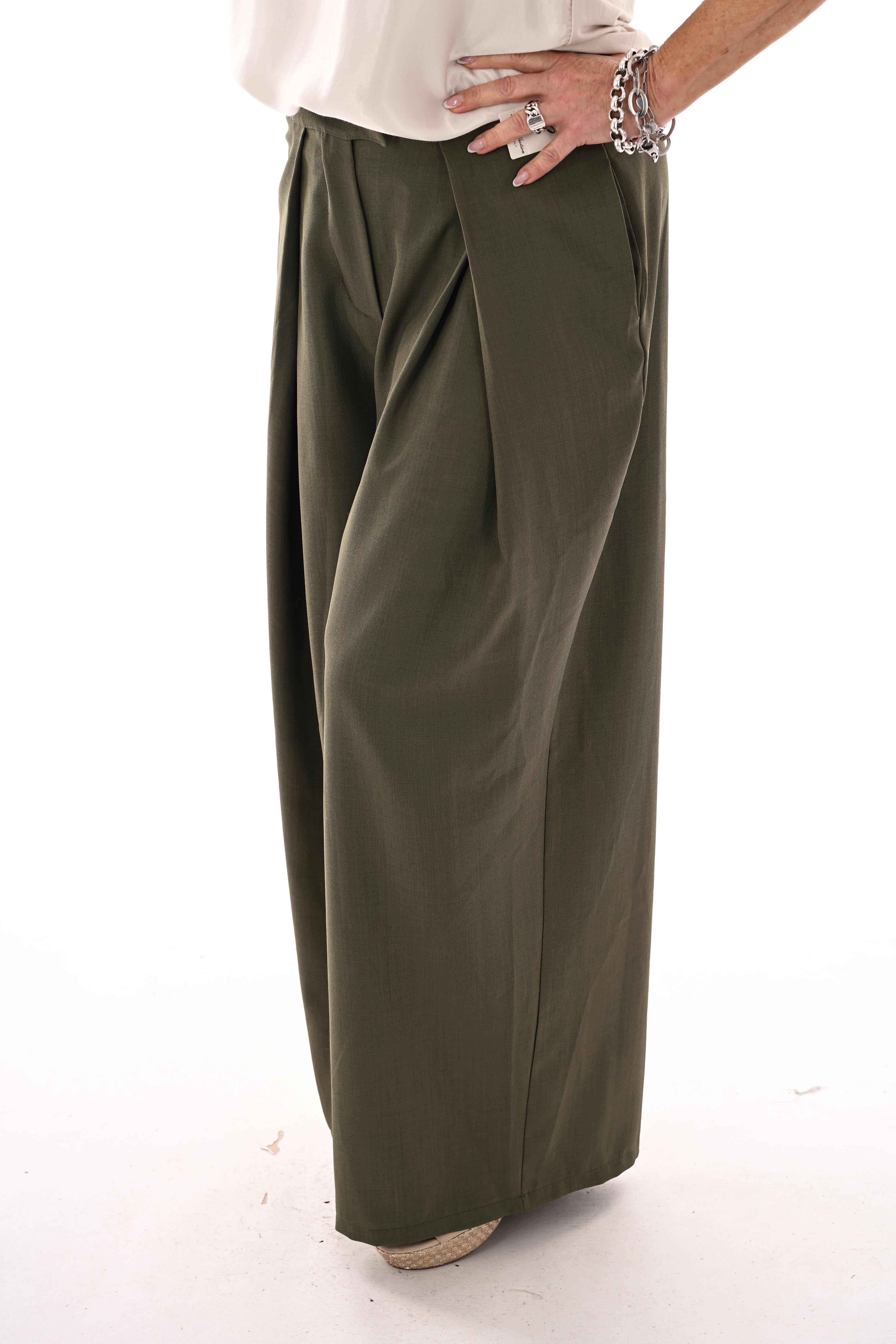Pantalon broek met plooi band legergroen