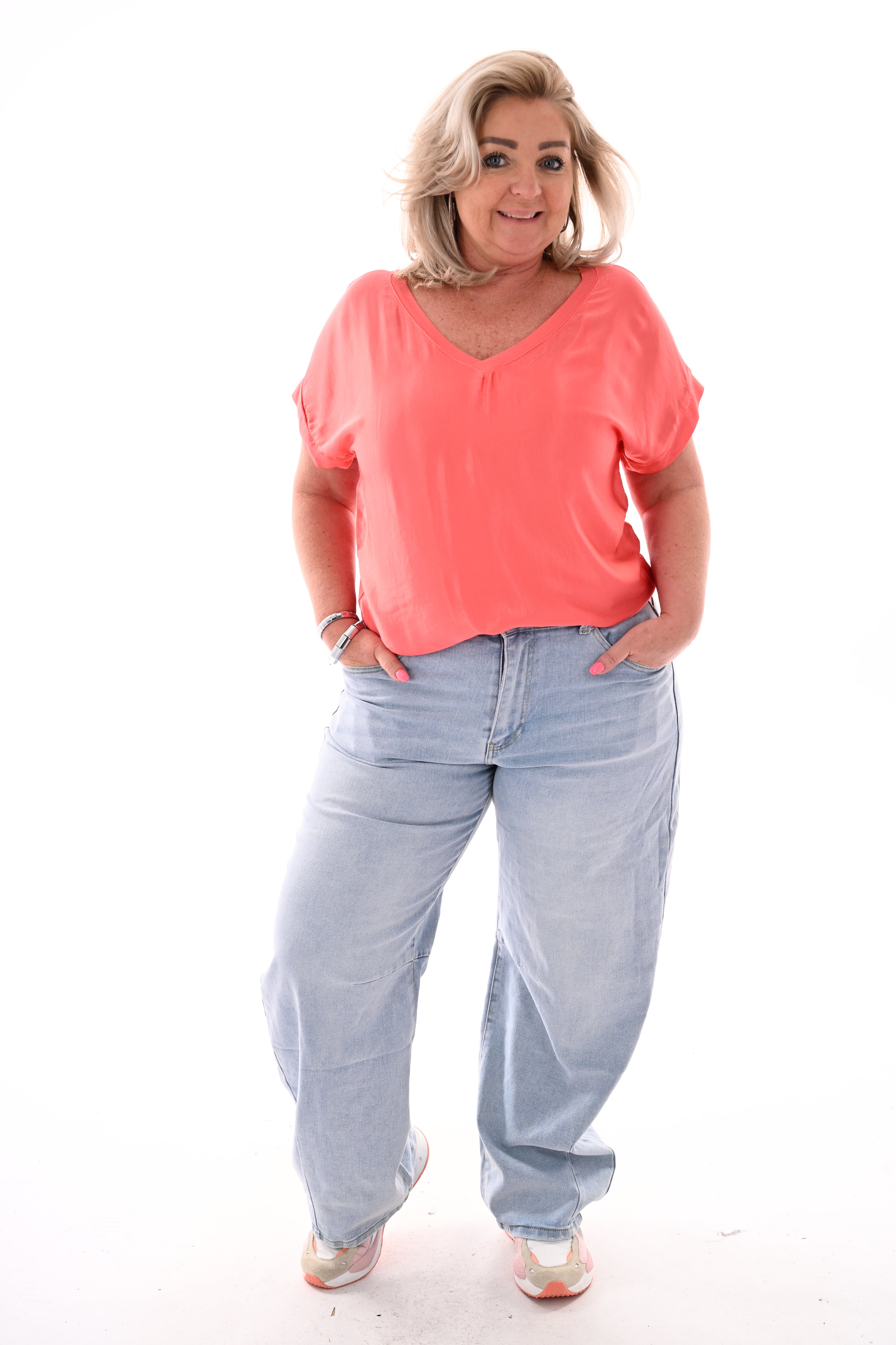 Top silky korte mouwen v-hals koraal