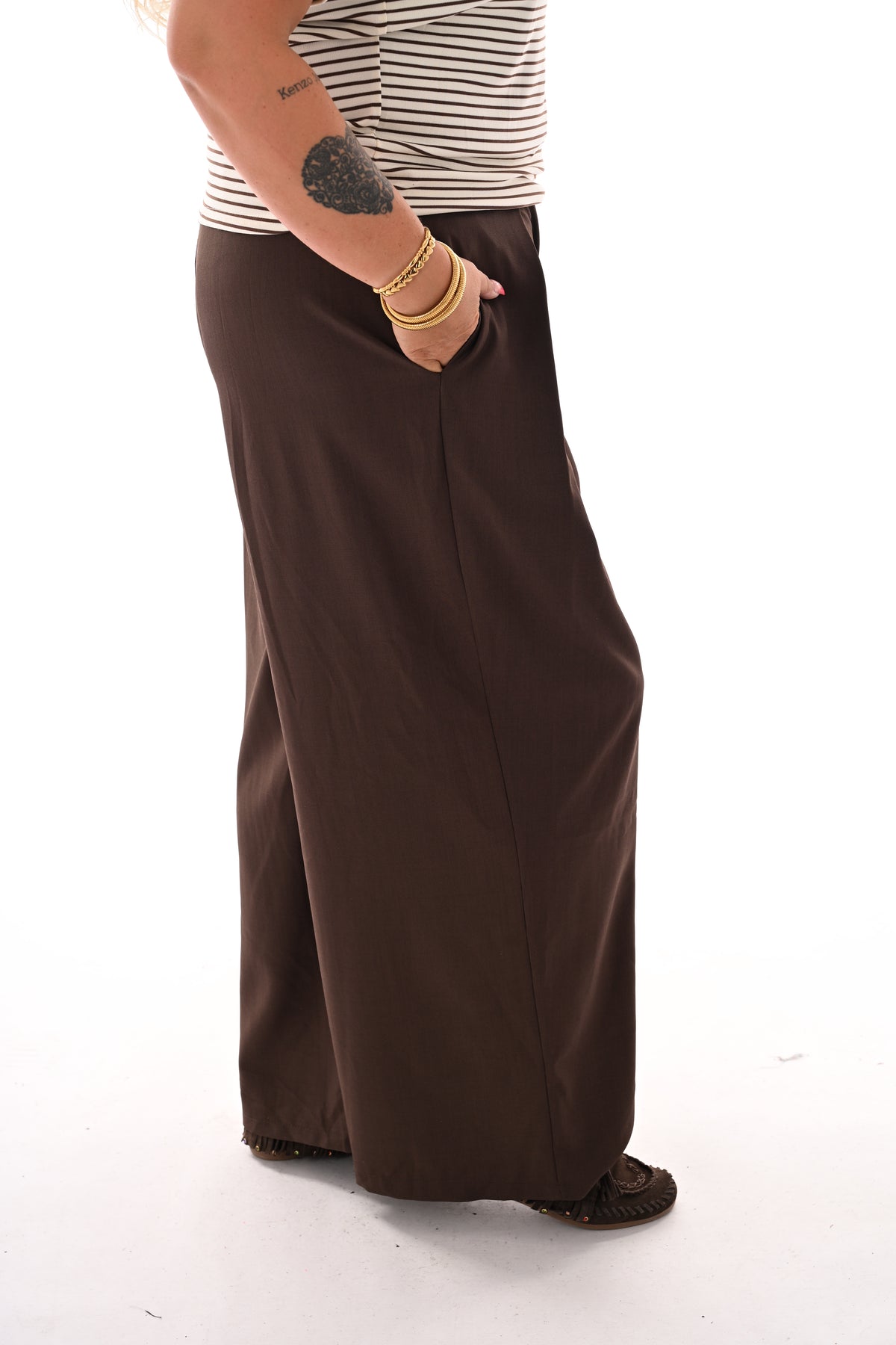 Pantalon broek met plooi band donkerbruin