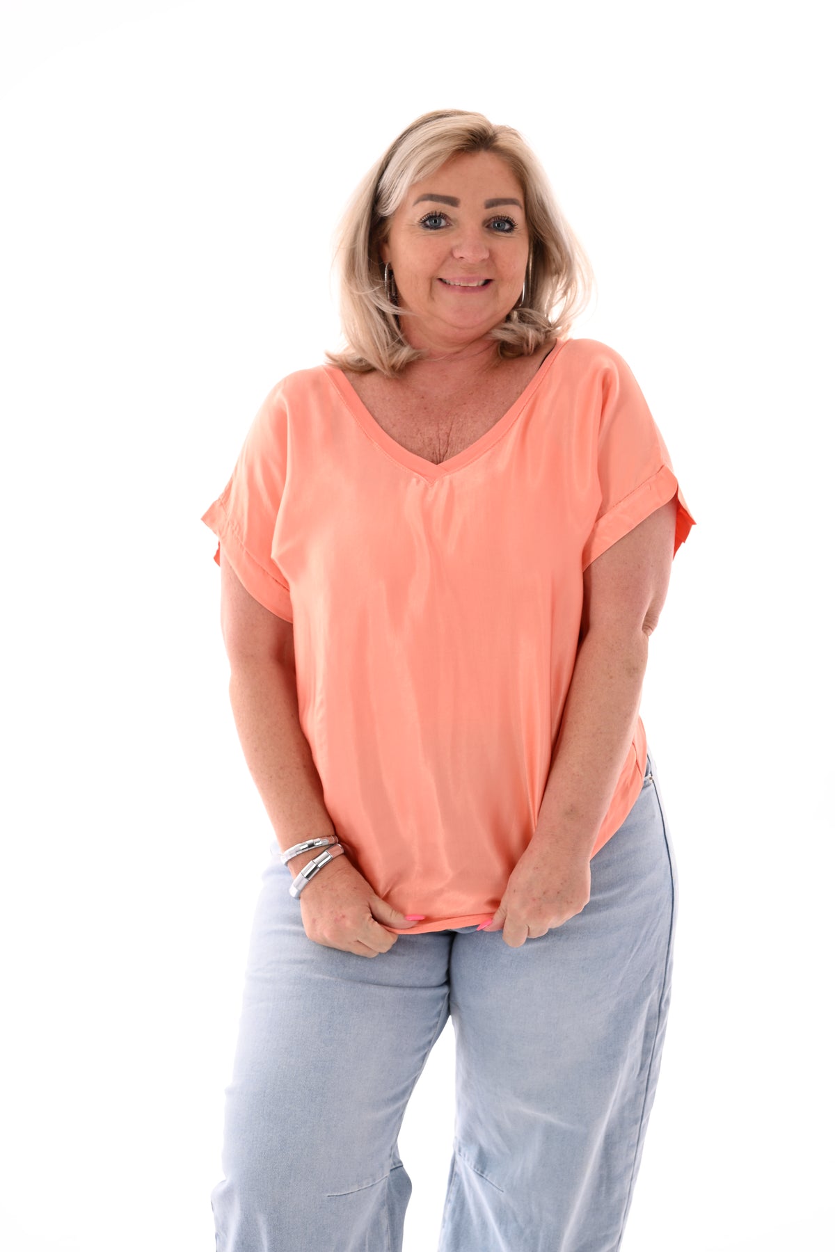 Top silky korte mouwen v-hals peach