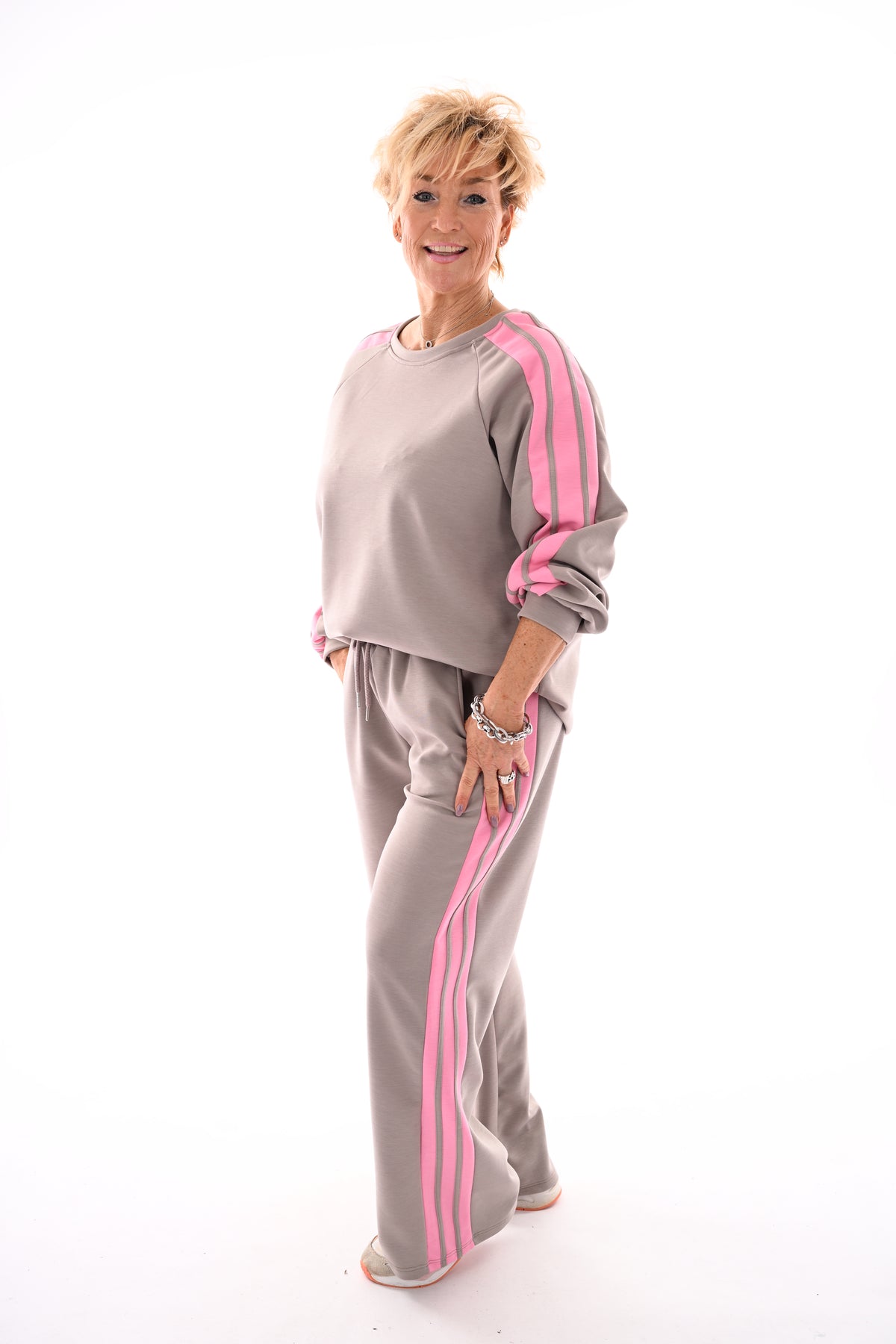 Tweedelig pak met dubbele bies taupe