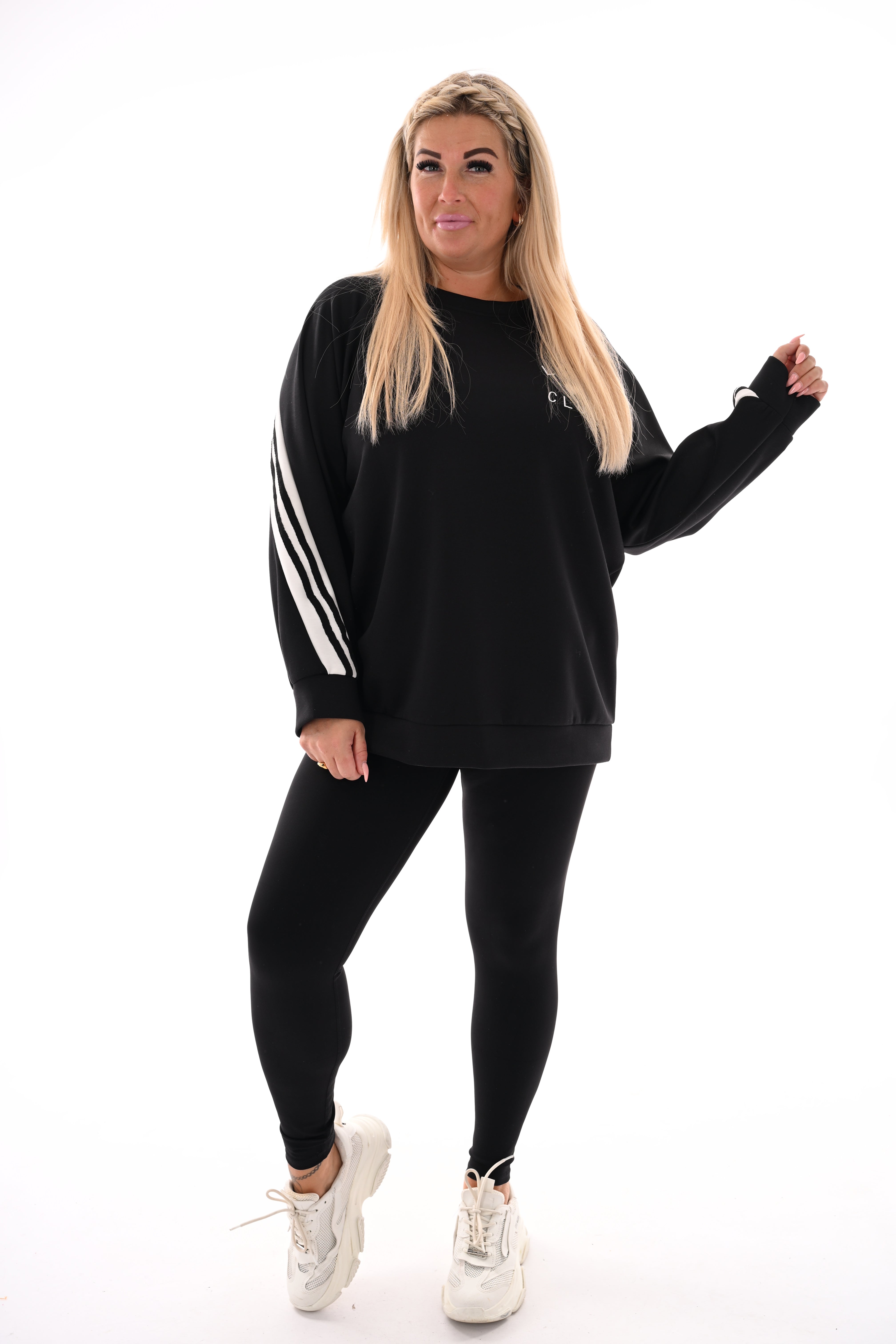 Sweater love club met bies zwart