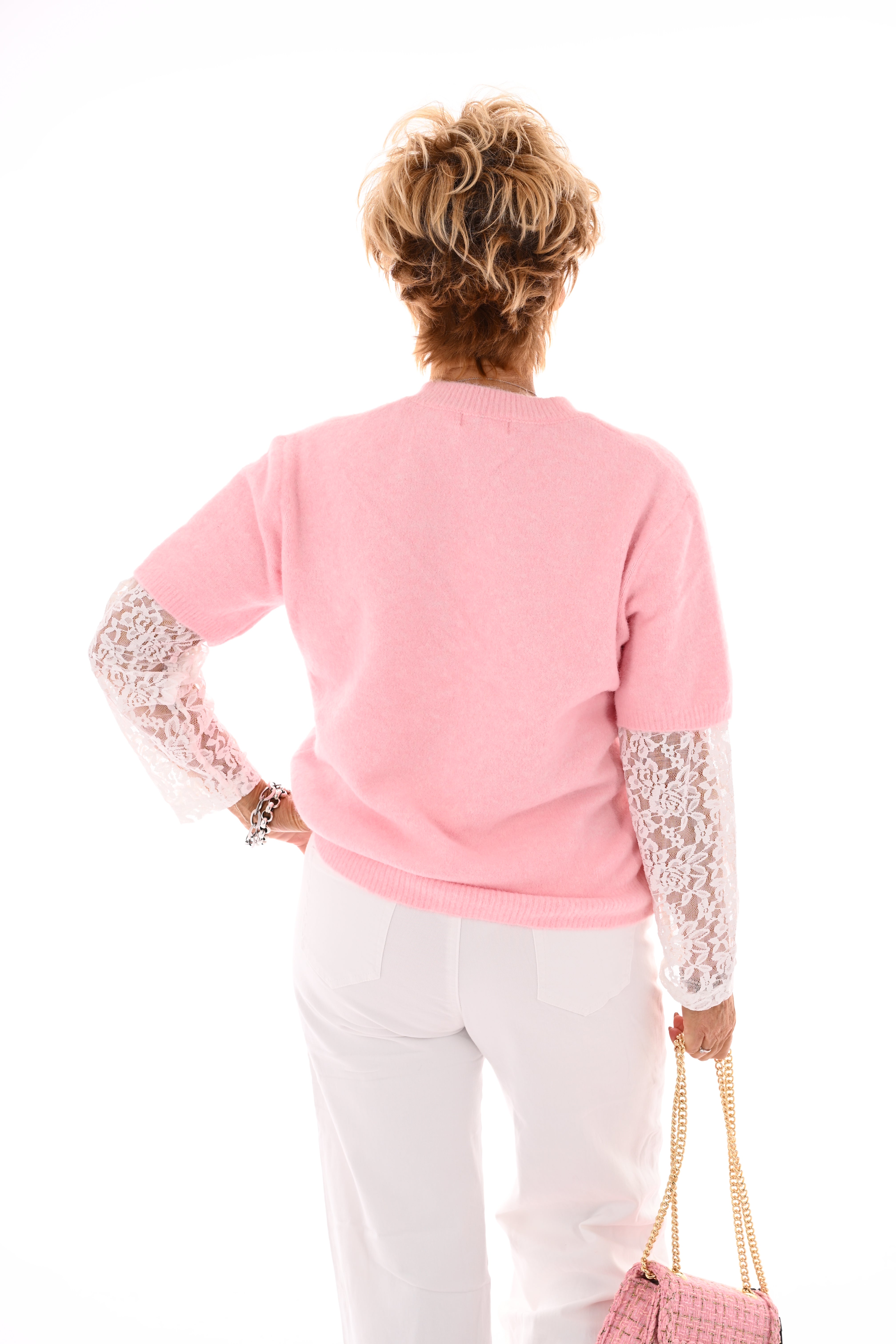 Fijn gebreide trui met kanten mouwen lichtroze