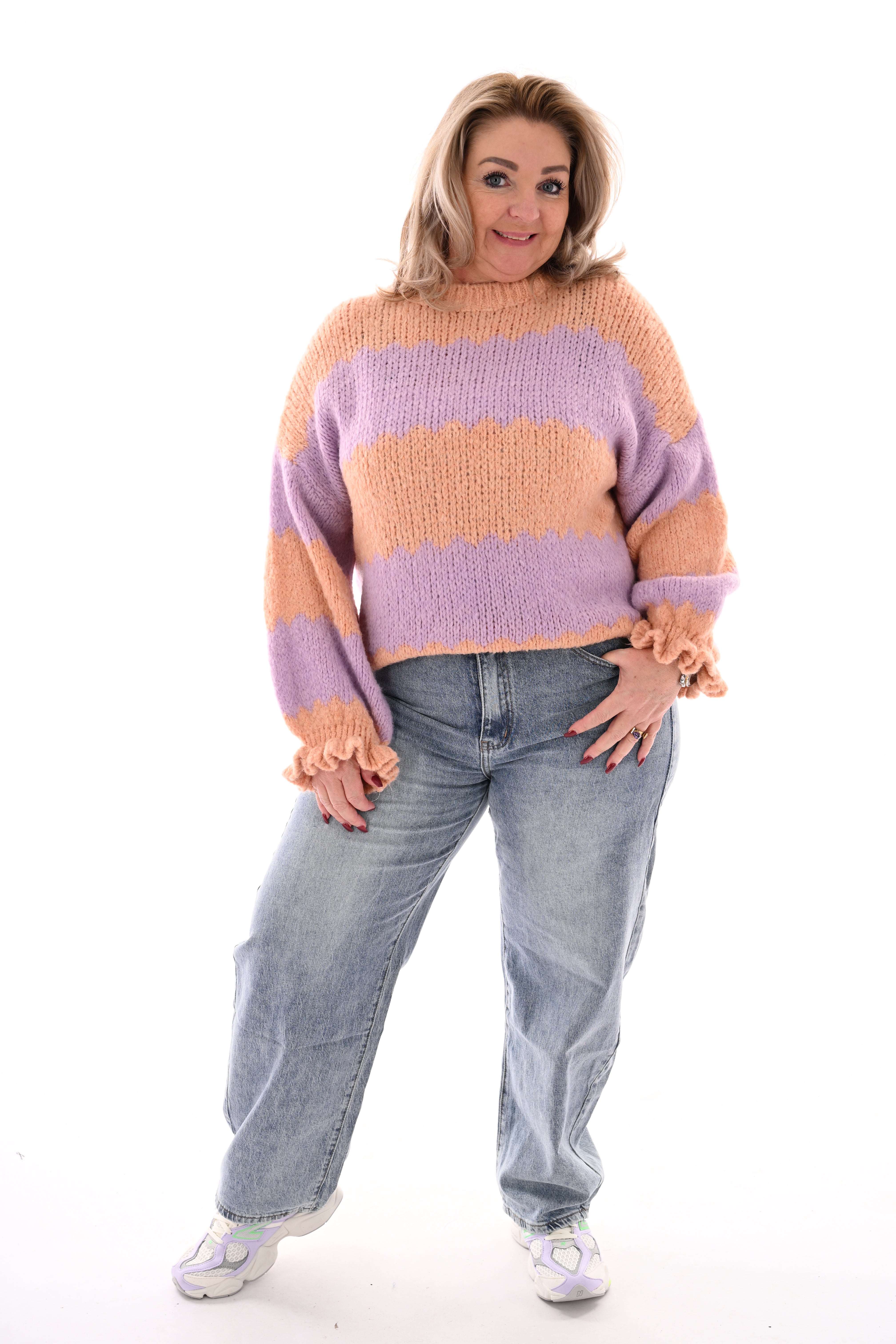Gebreide trui brede golfstrepen peach/lila