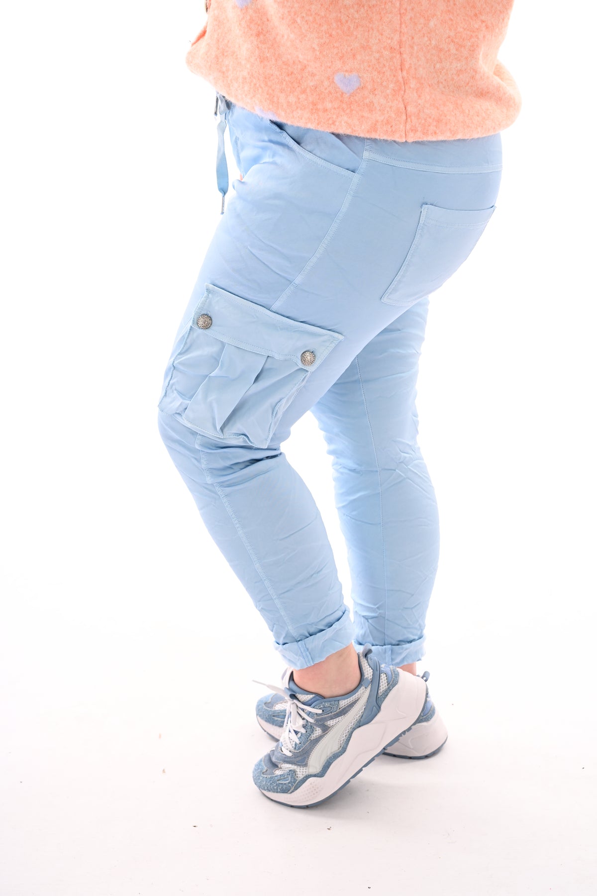 Silky stretchbroek cargo lichtblauw