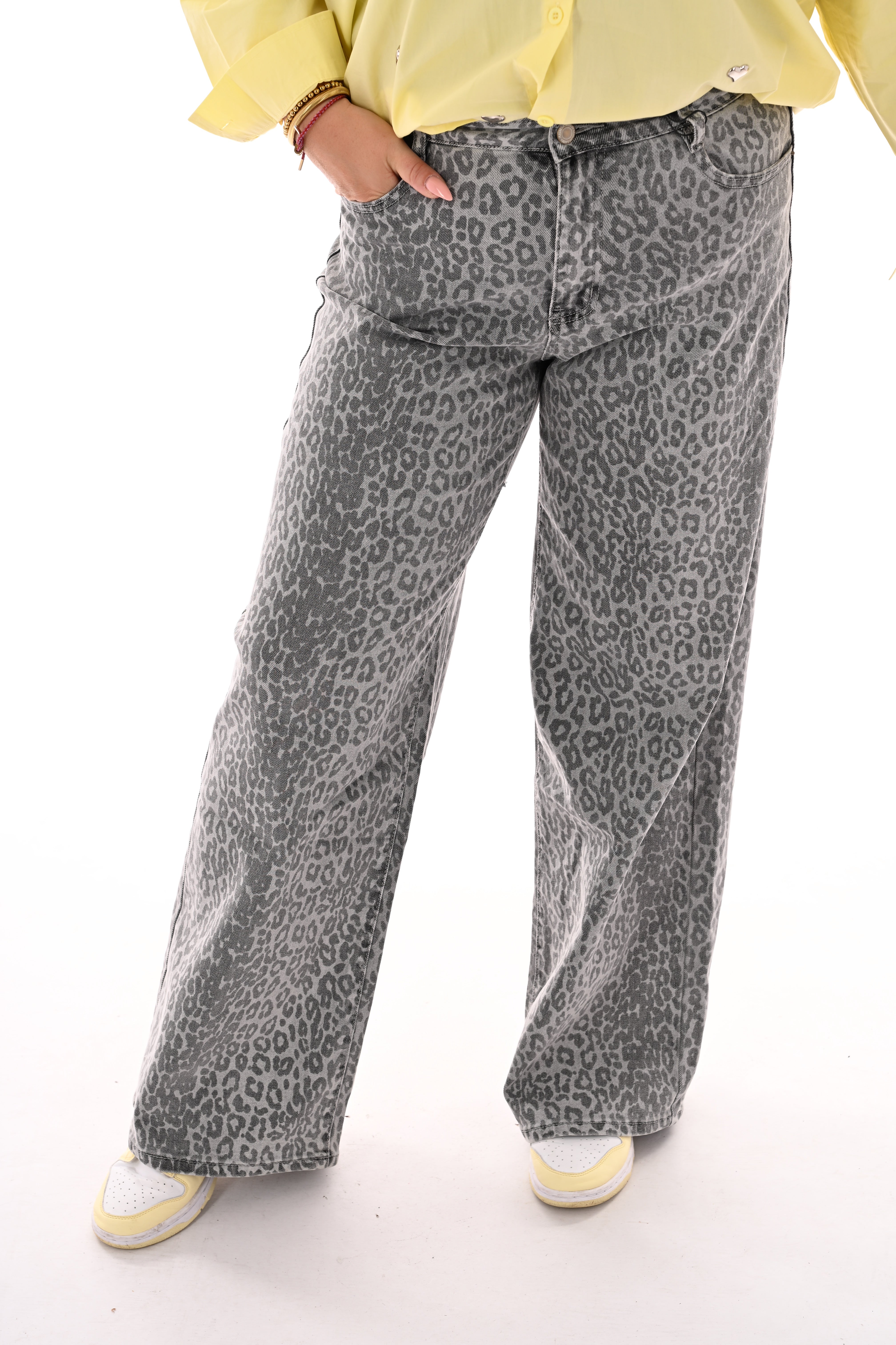 Laulia dad fit panterprint grijs