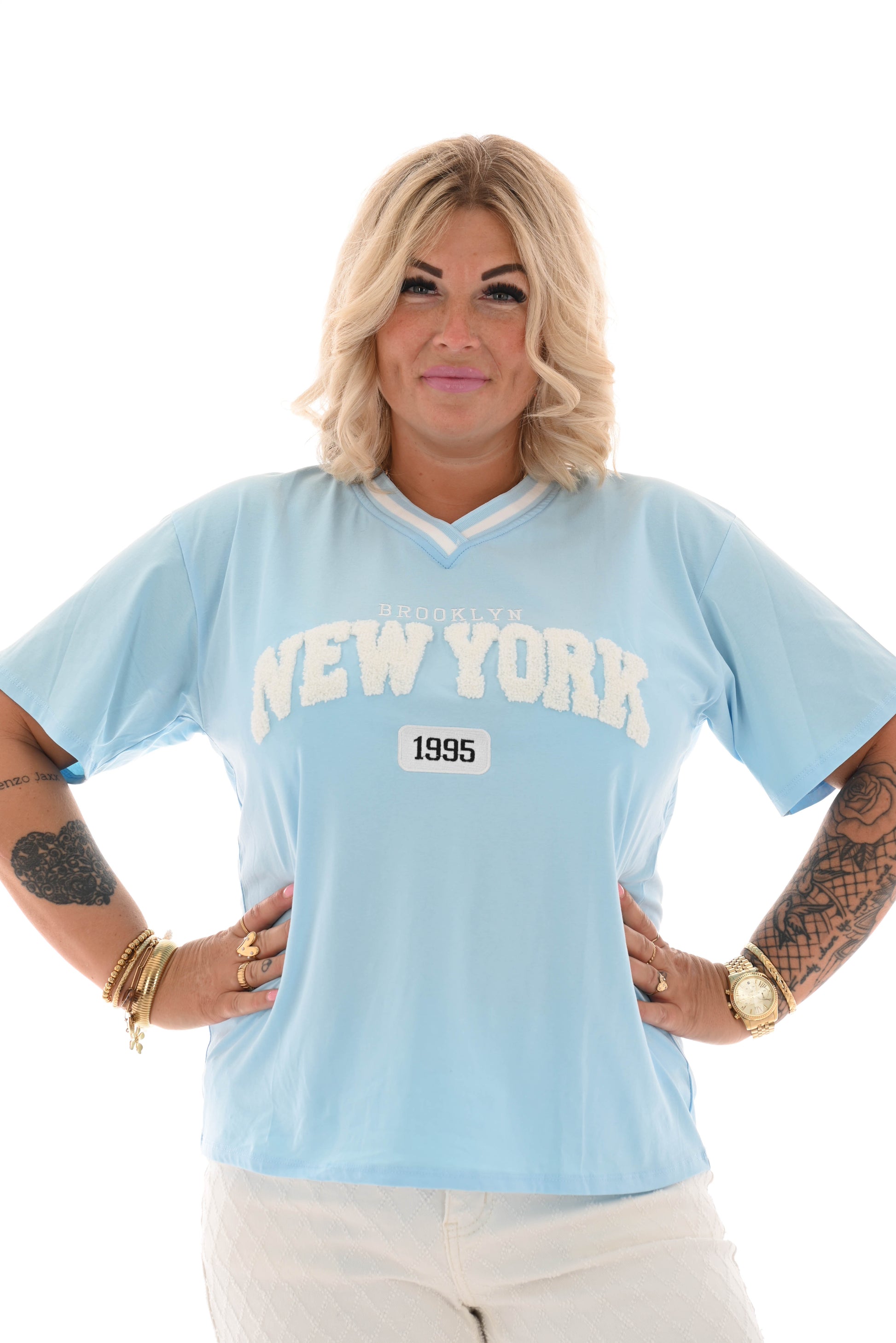 T-shirt v-hals New York lichtblauw