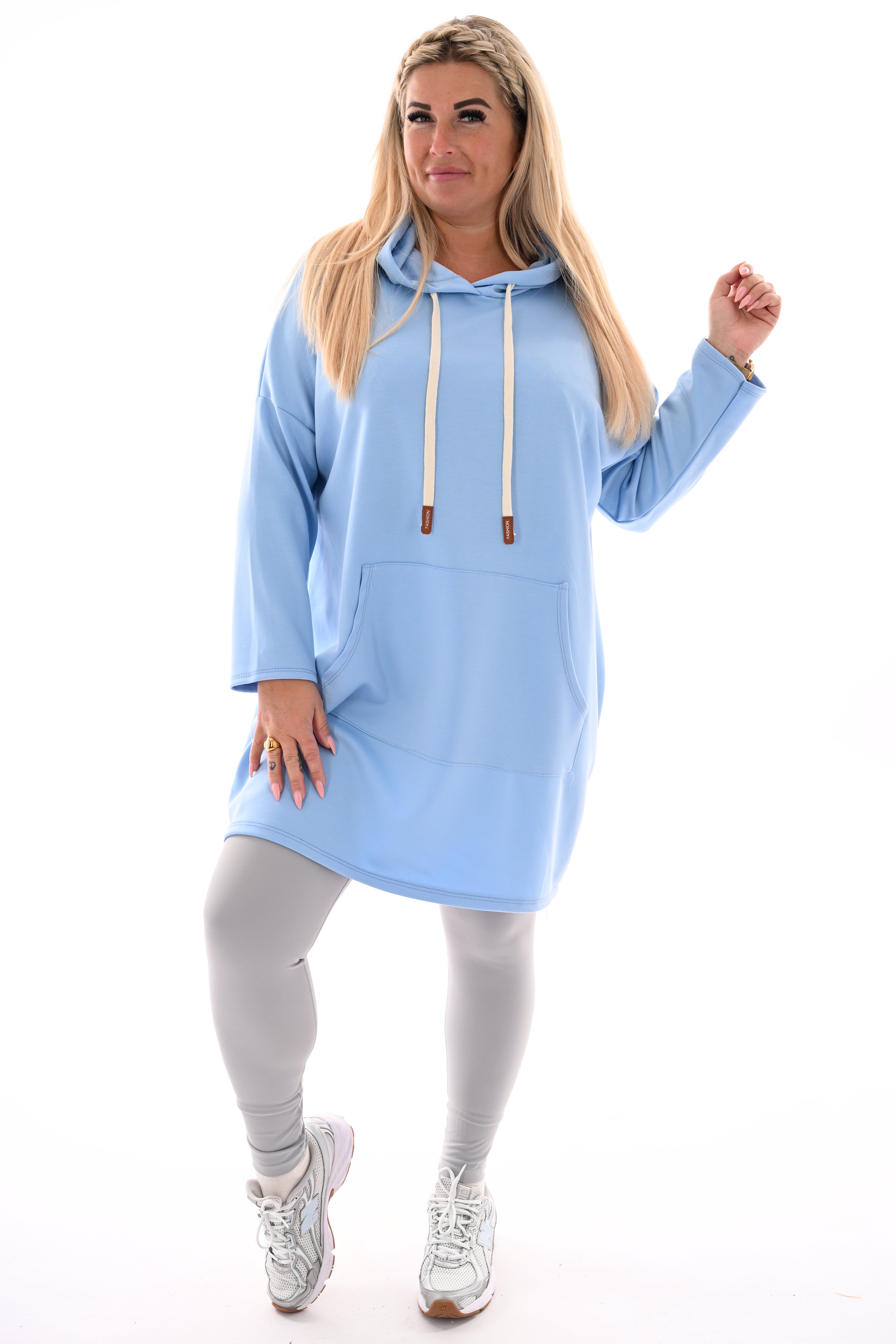 Lange sweater met capuchon lichtblauw